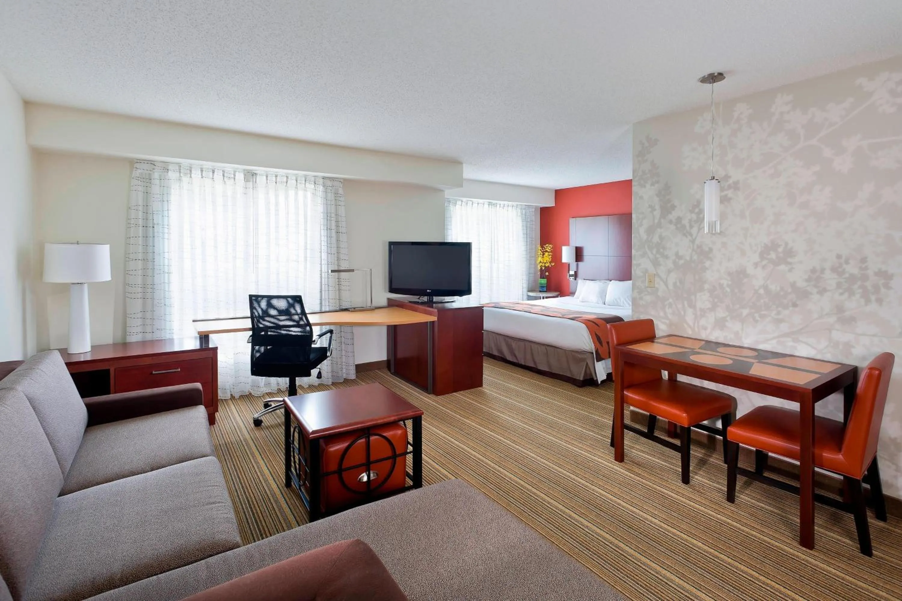 Photo of the whole room, Bed in Residence Inn Lansing West