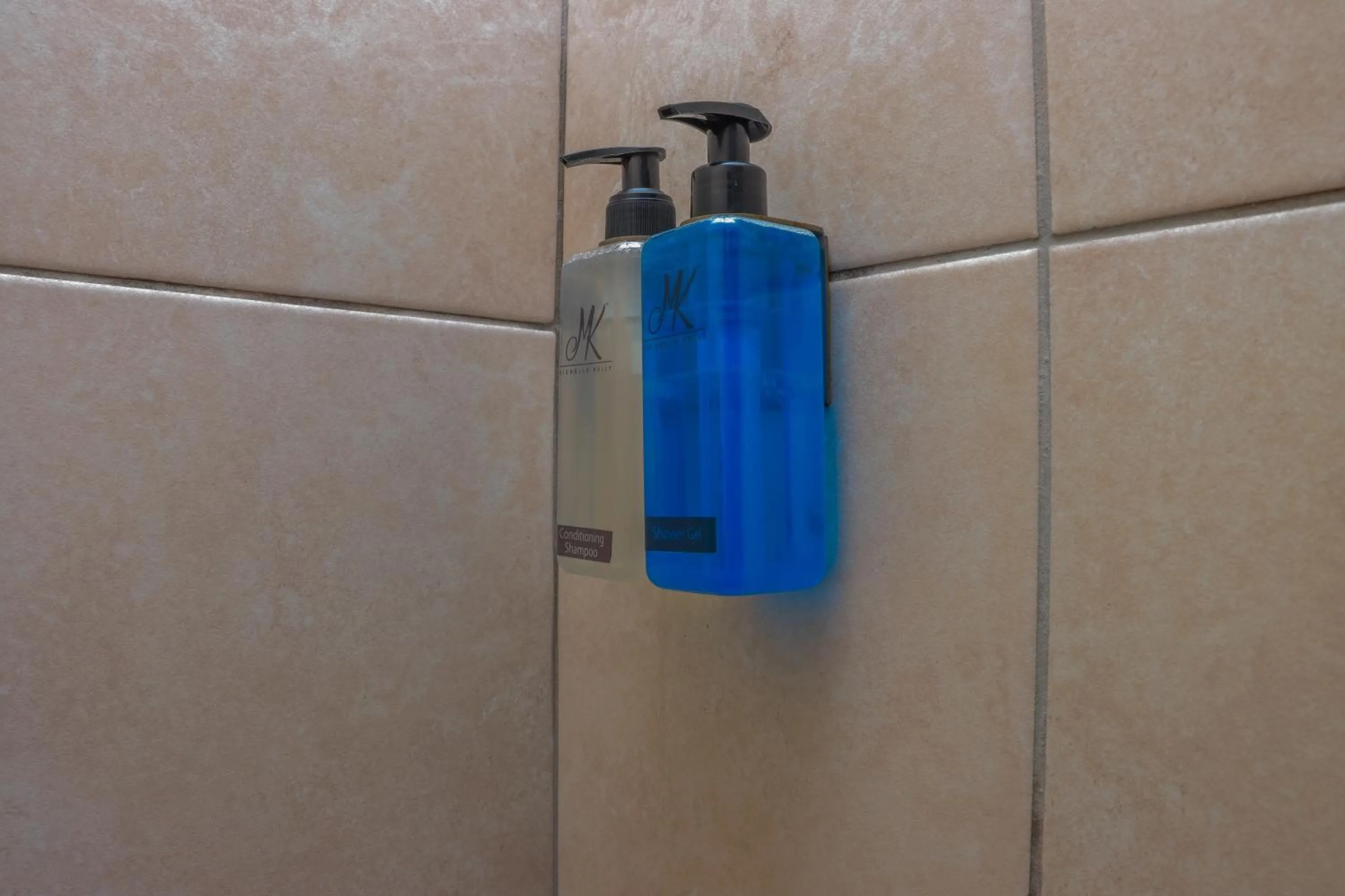 Bathroom in Woodpecker's Inn Guest House