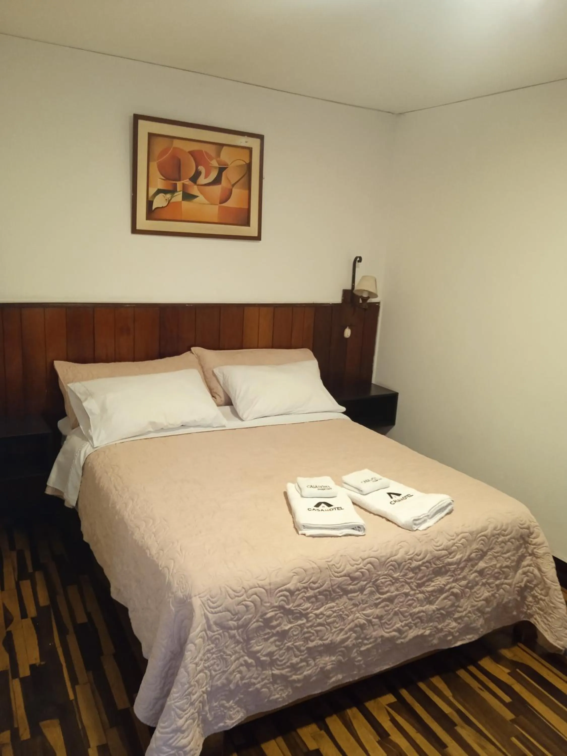 Bed in CasaHotel Jockey Plaza Mall