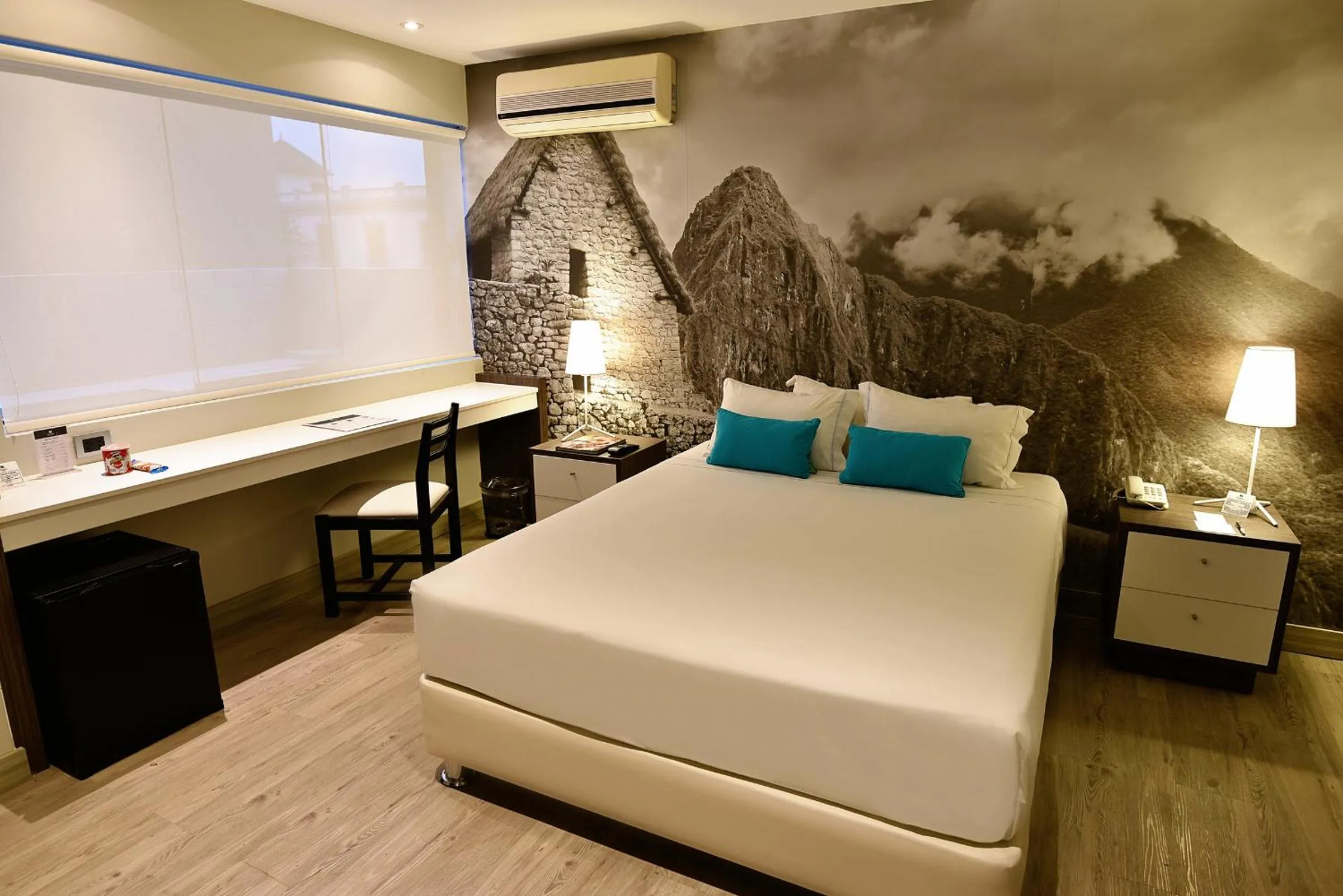 Photo of the whole room, Bed in Mariel Hotel Boutique
