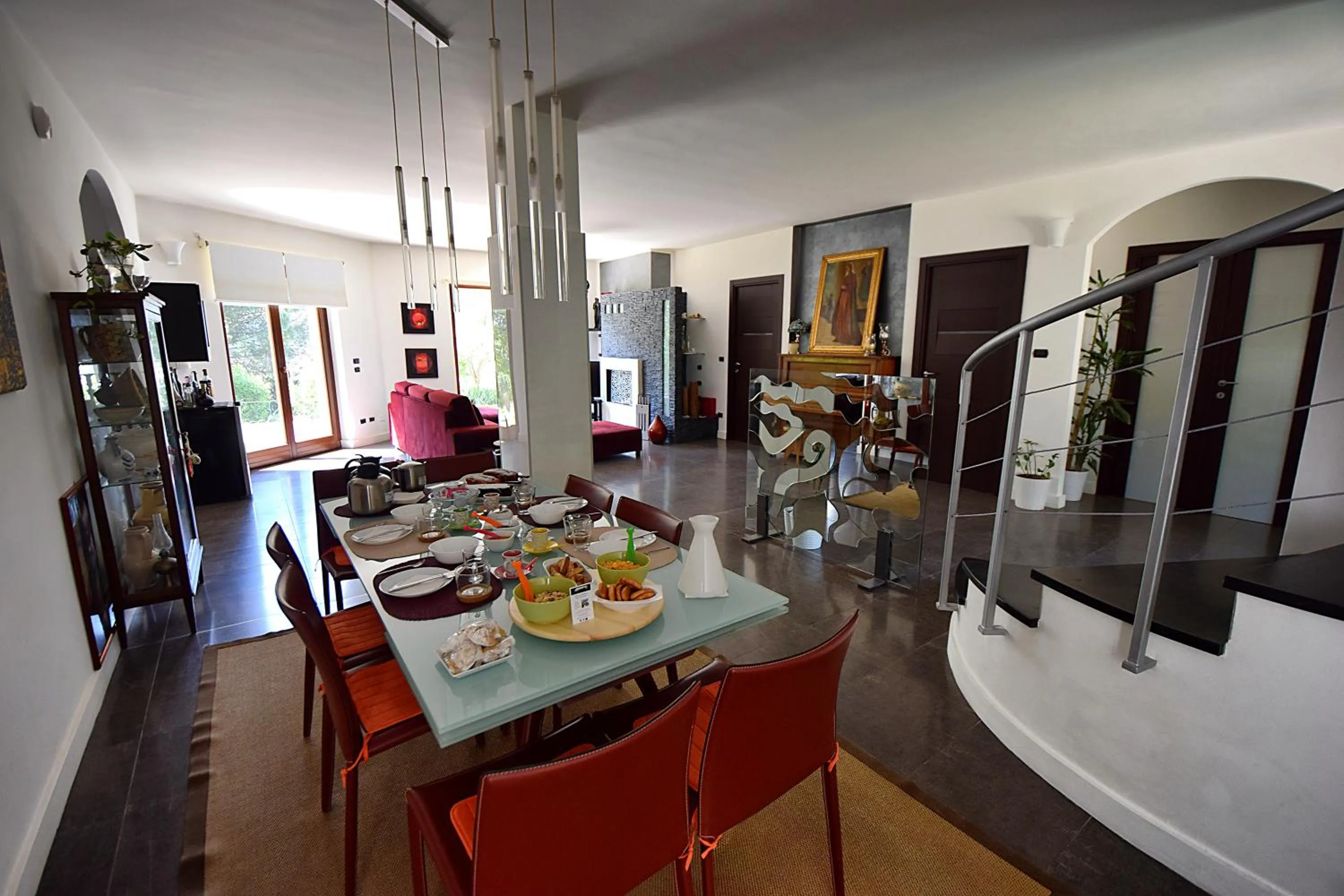 Communal lounge/ TV room in Villa La Mattina