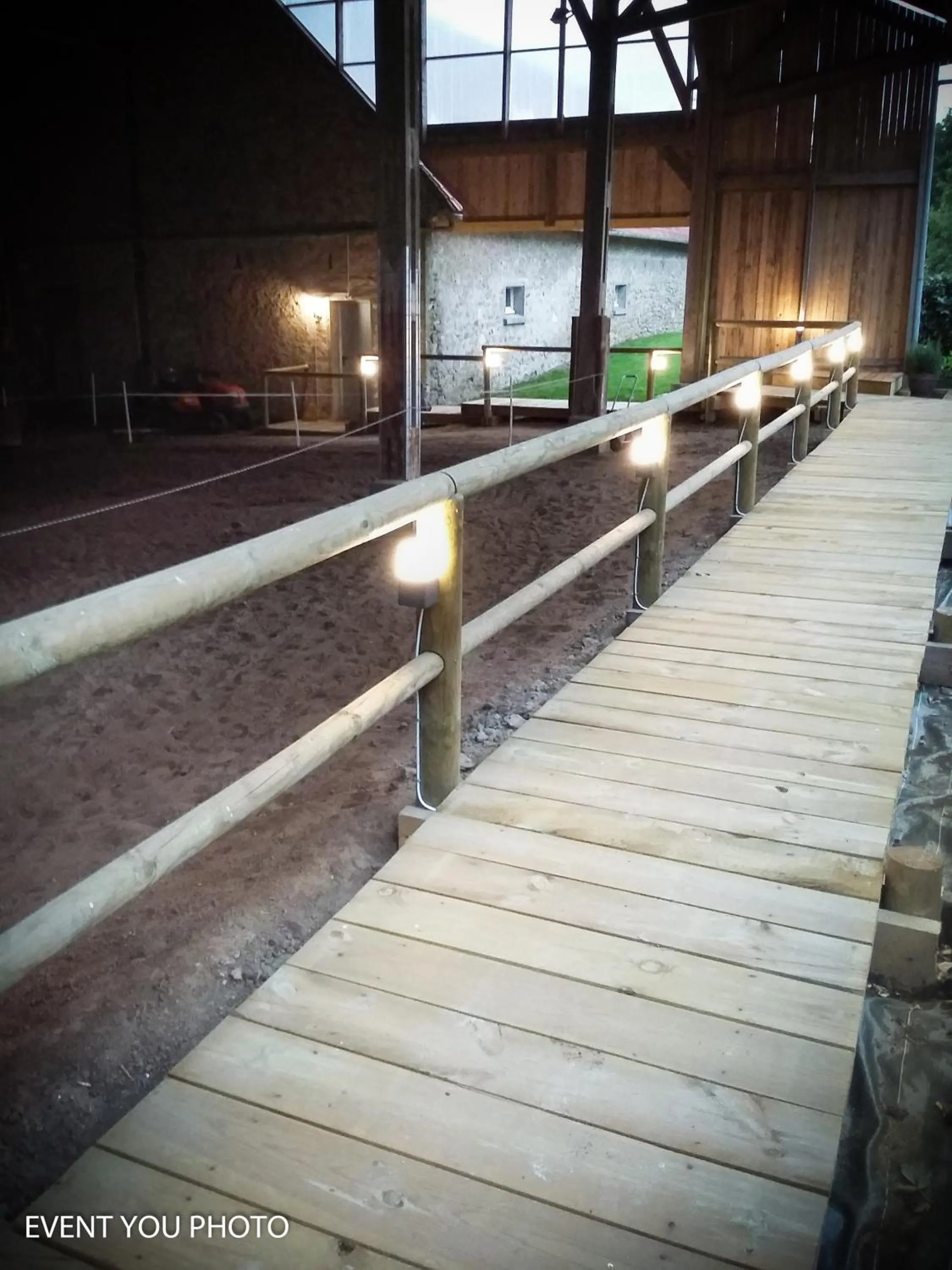 Night in Les Hauts de la Cluse