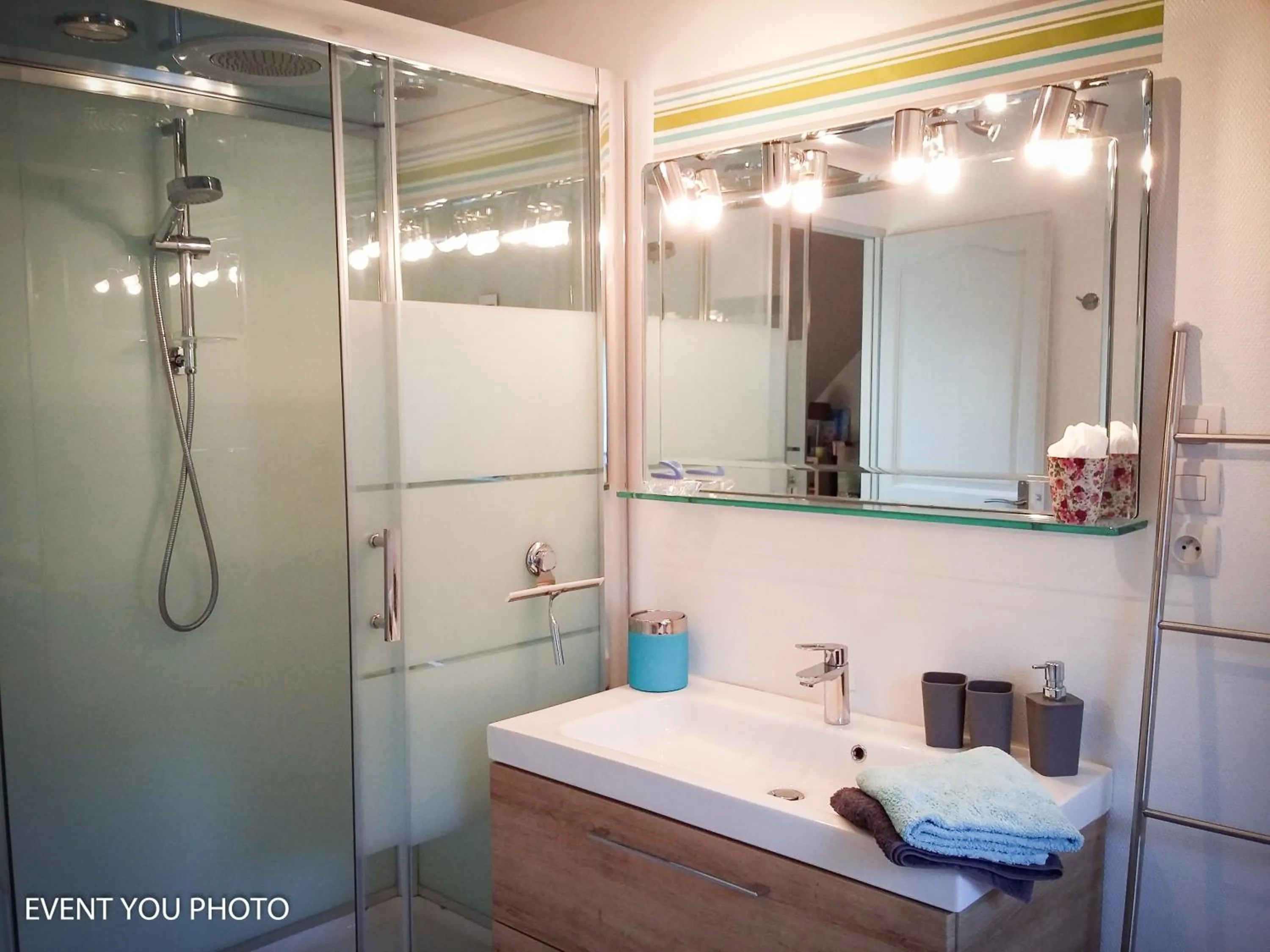 Shower in Les Hauts de la Cluse