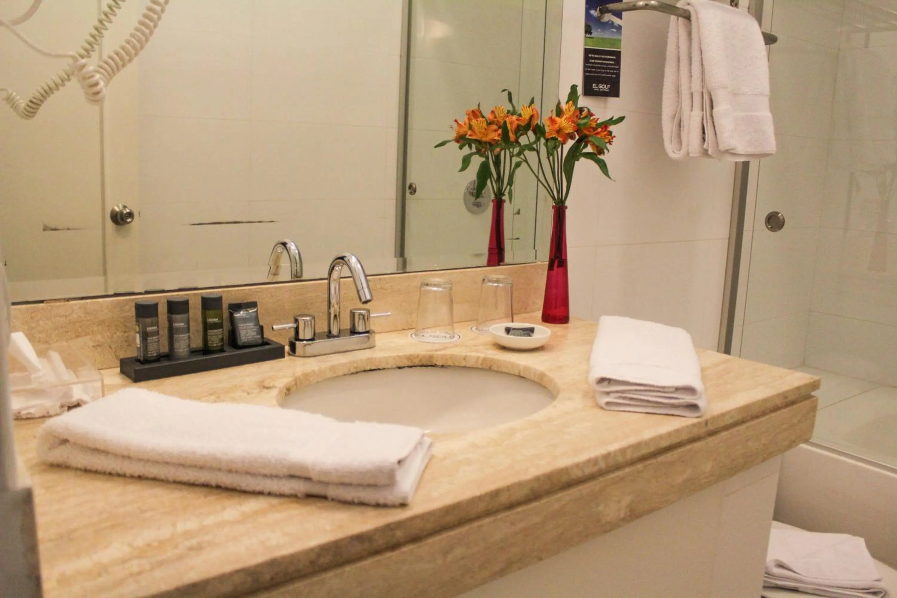 Bathroom in El Golf Hotel Boutique