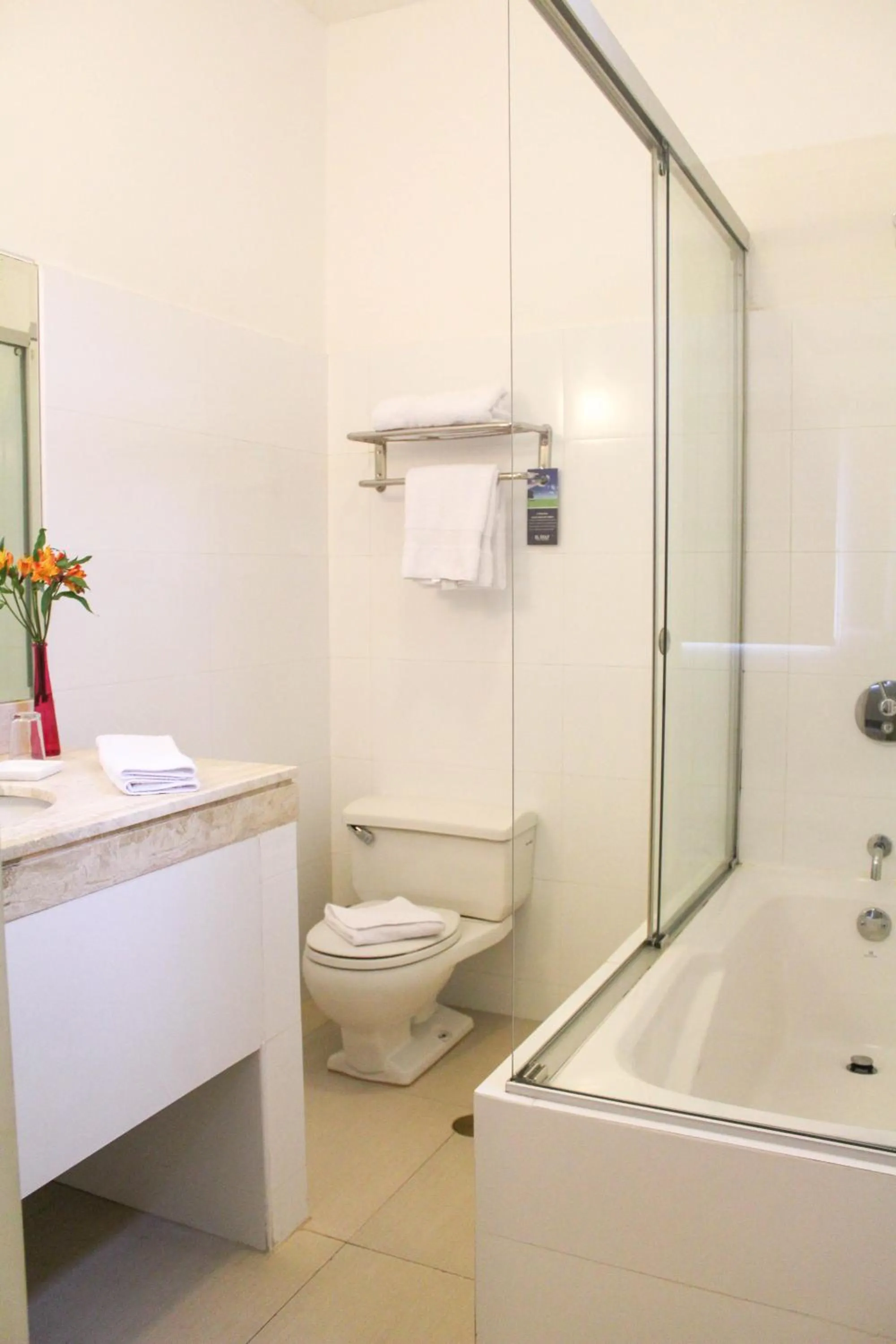 Shower in El Golf Hotel Boutique