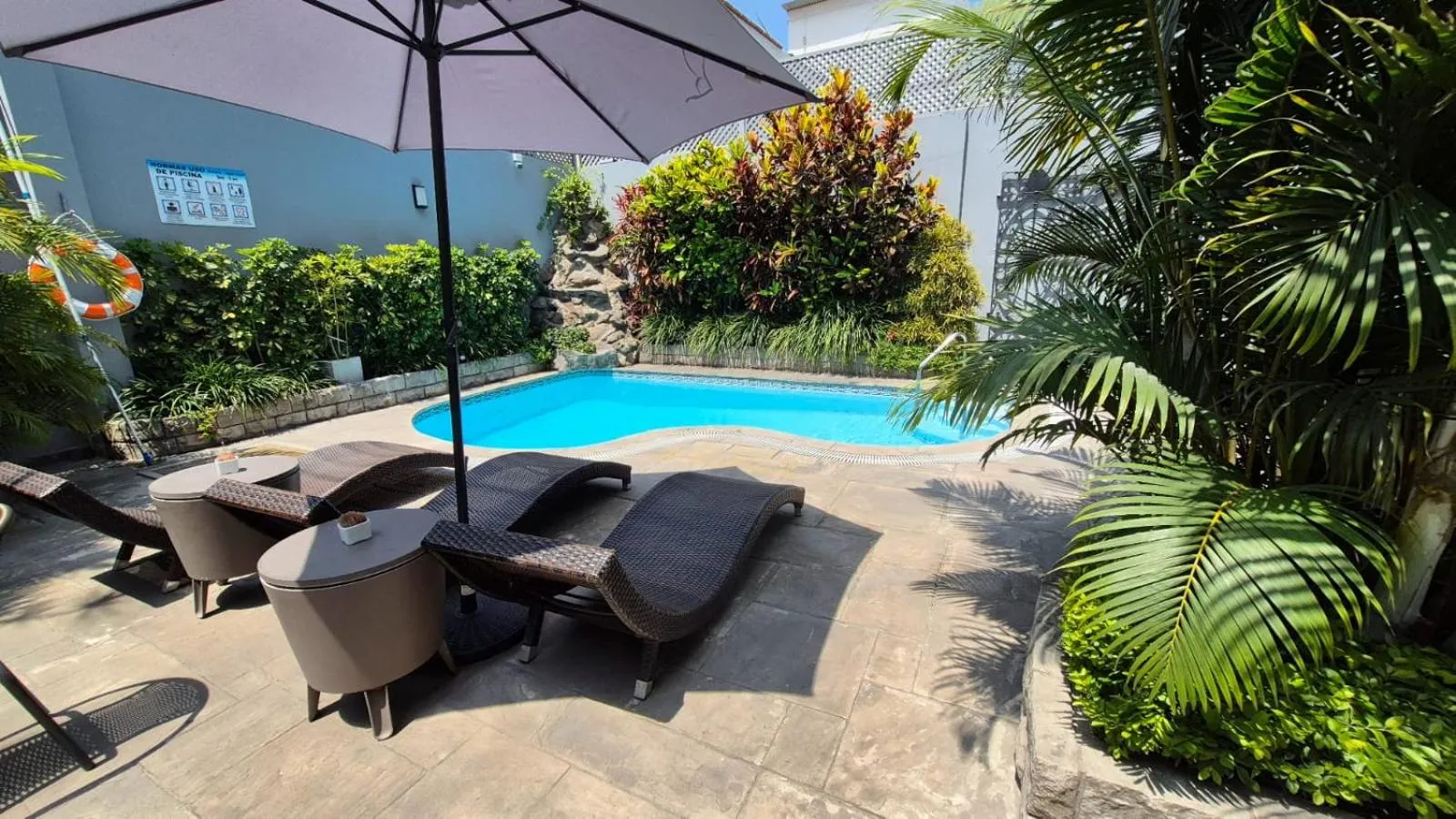 Swimming pool in El Golf Hotel Boutique