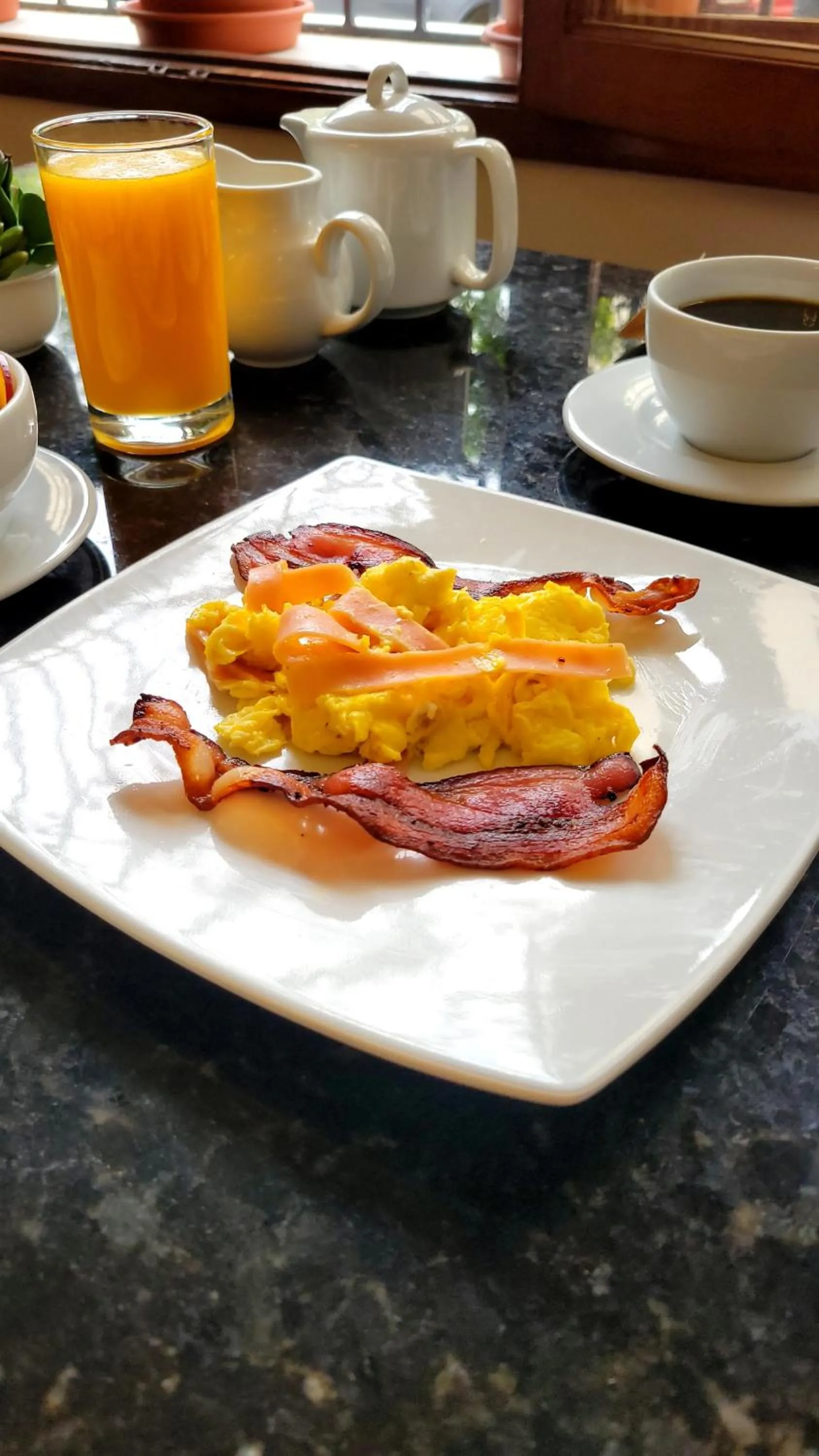 American breakfast in El Golf Hotel Boutique