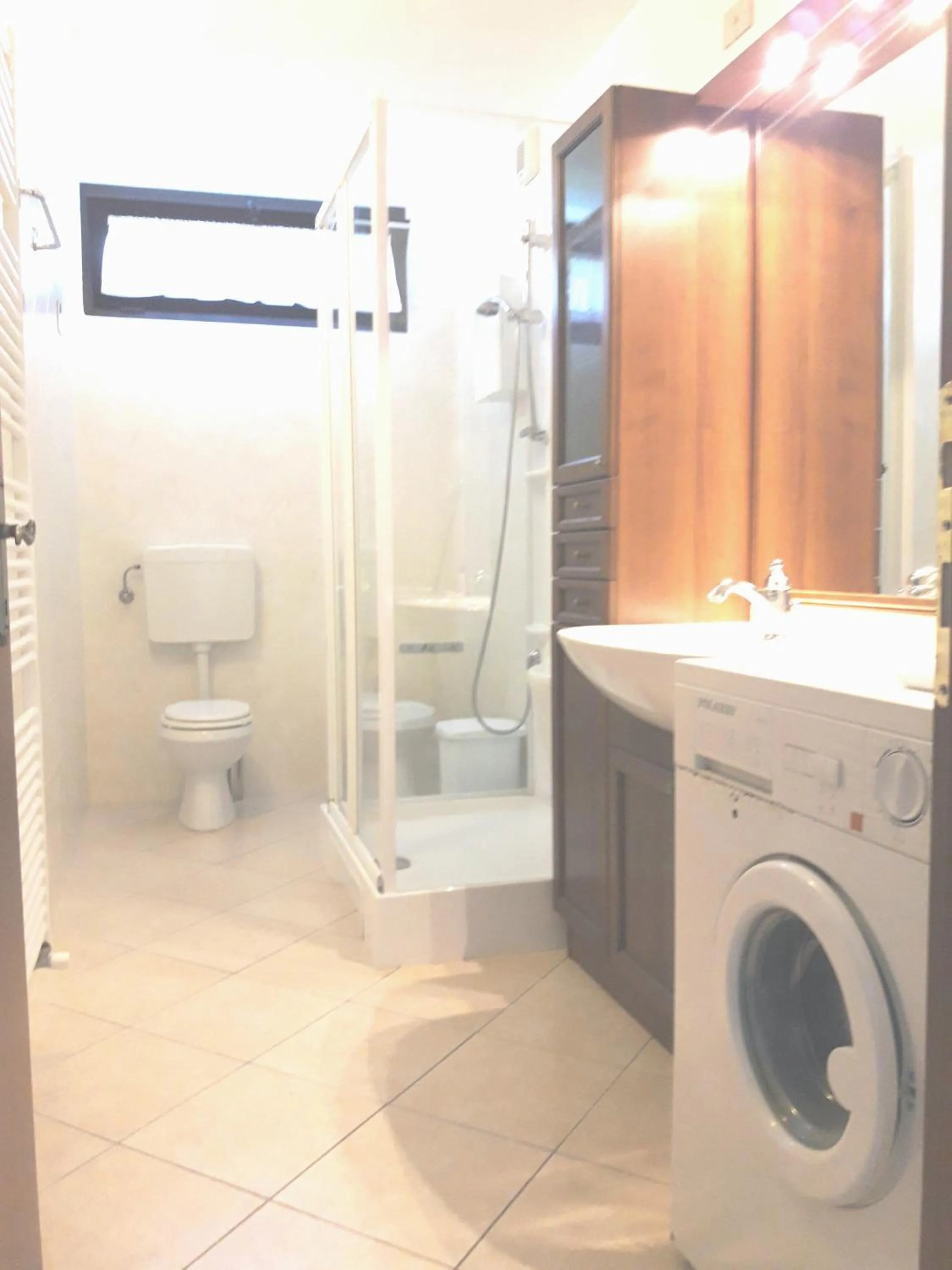 Shower in Antico Borgo Leone