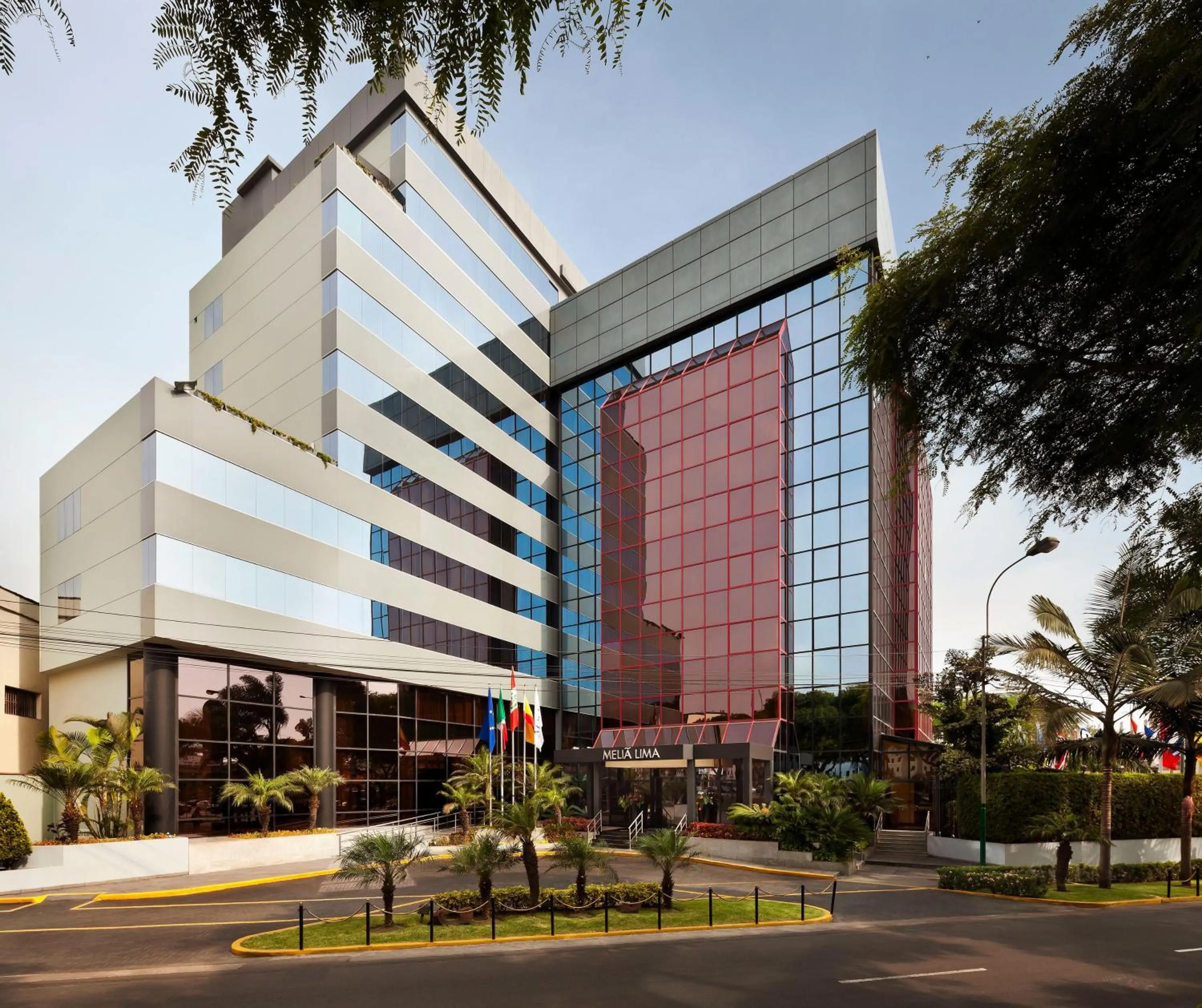 Property building in Meliá Lima