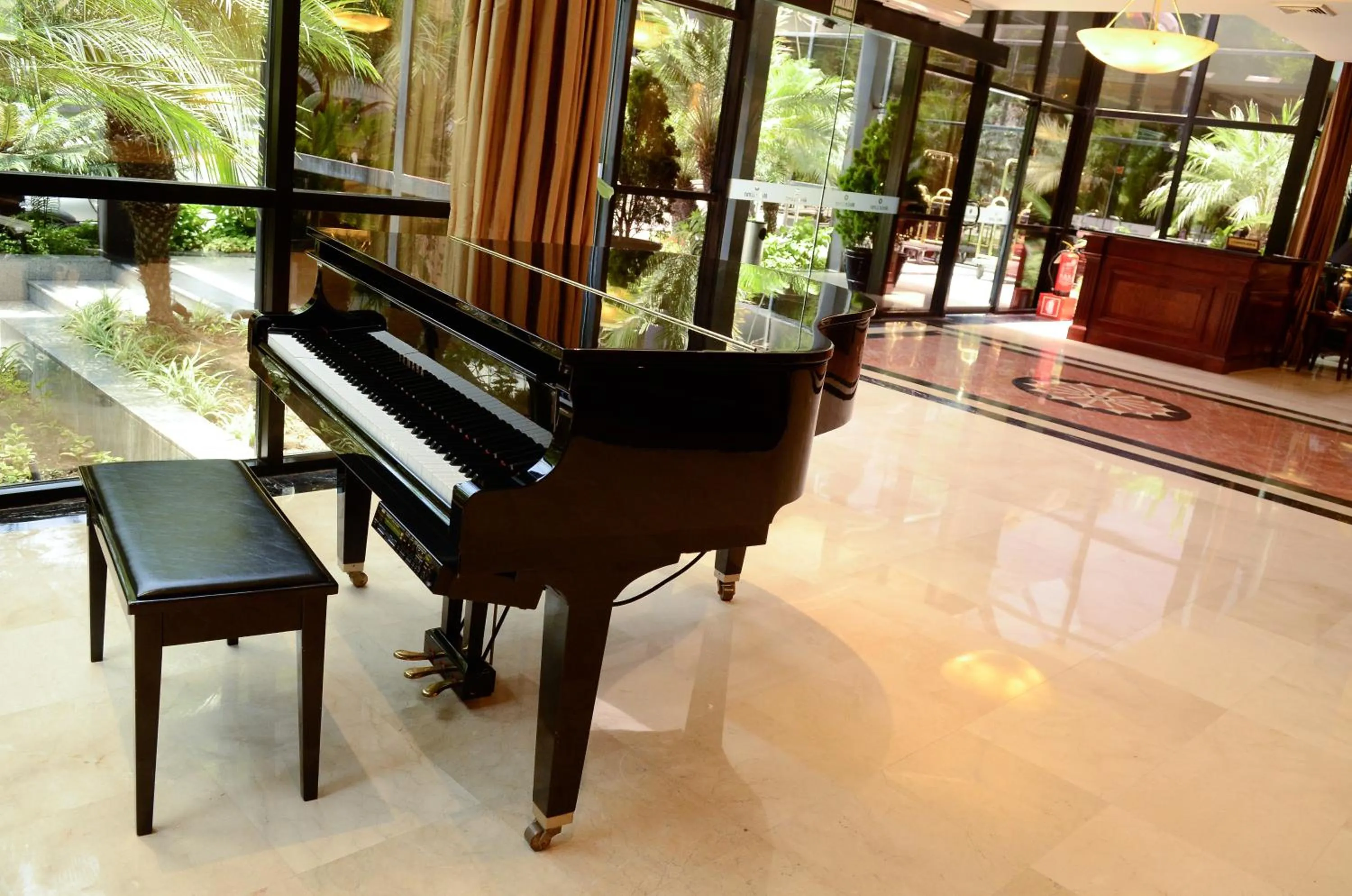 Lounge or bar in Hotel Melia Lima