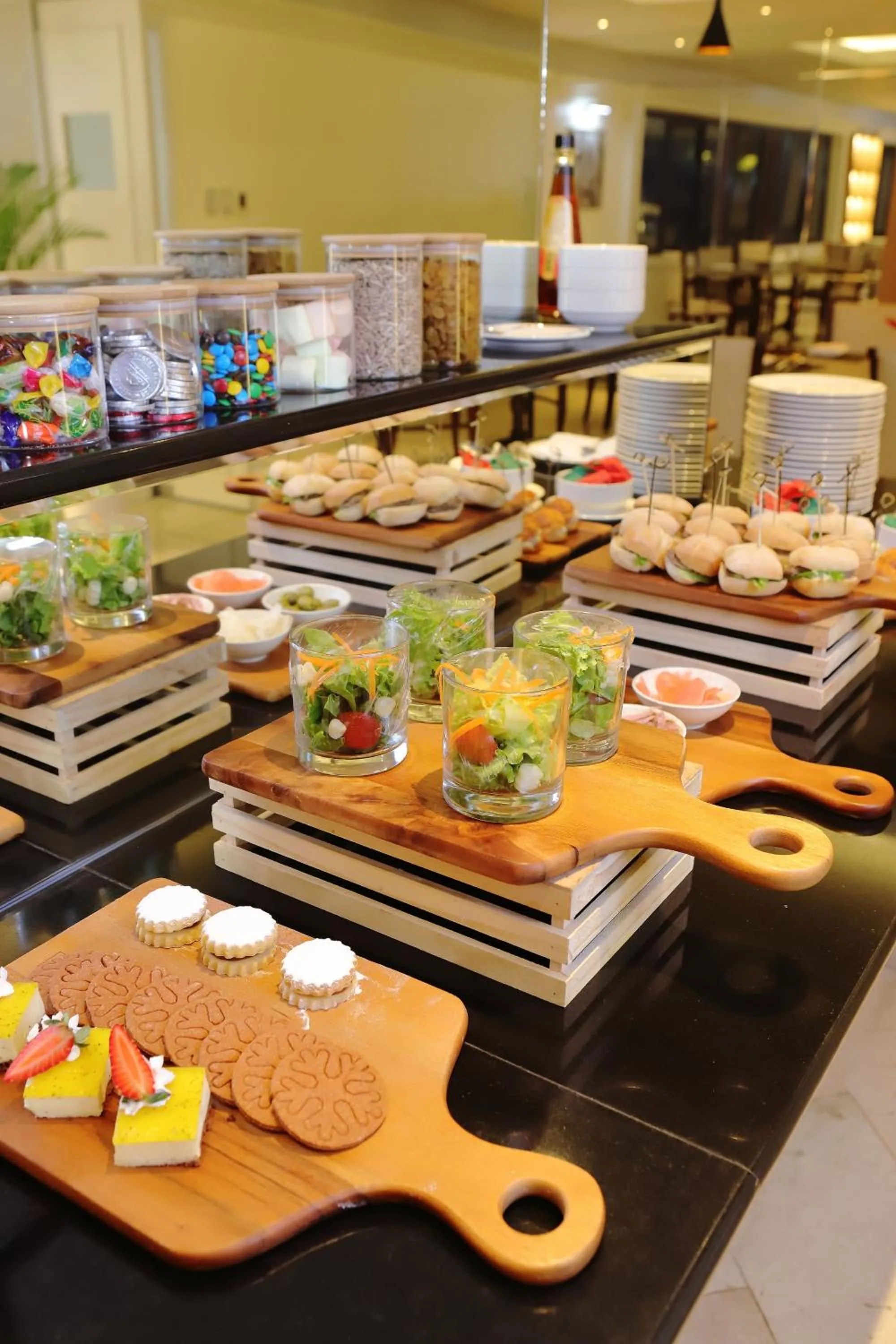 Restaurant/places to eat in Meliá Lima