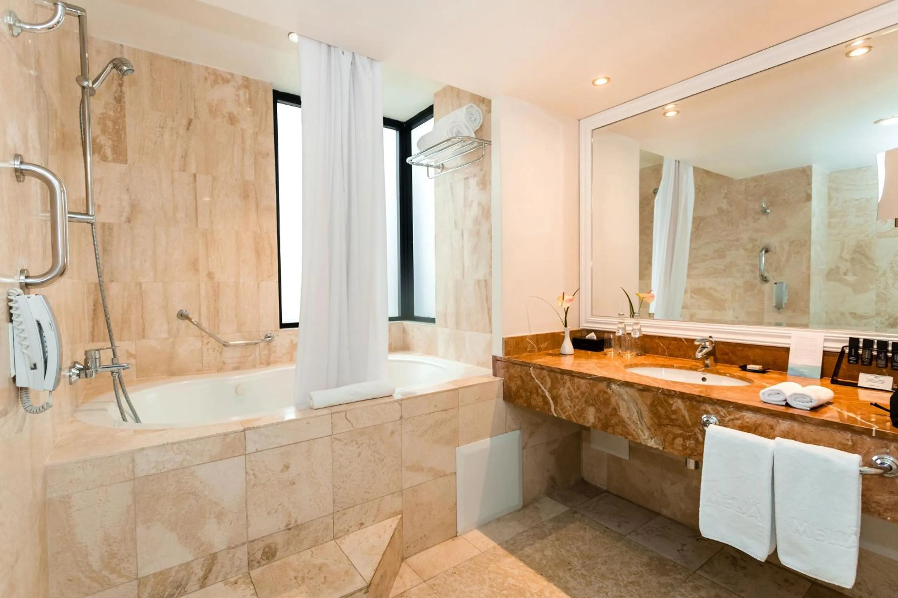 Bathroom in Meliá Lima