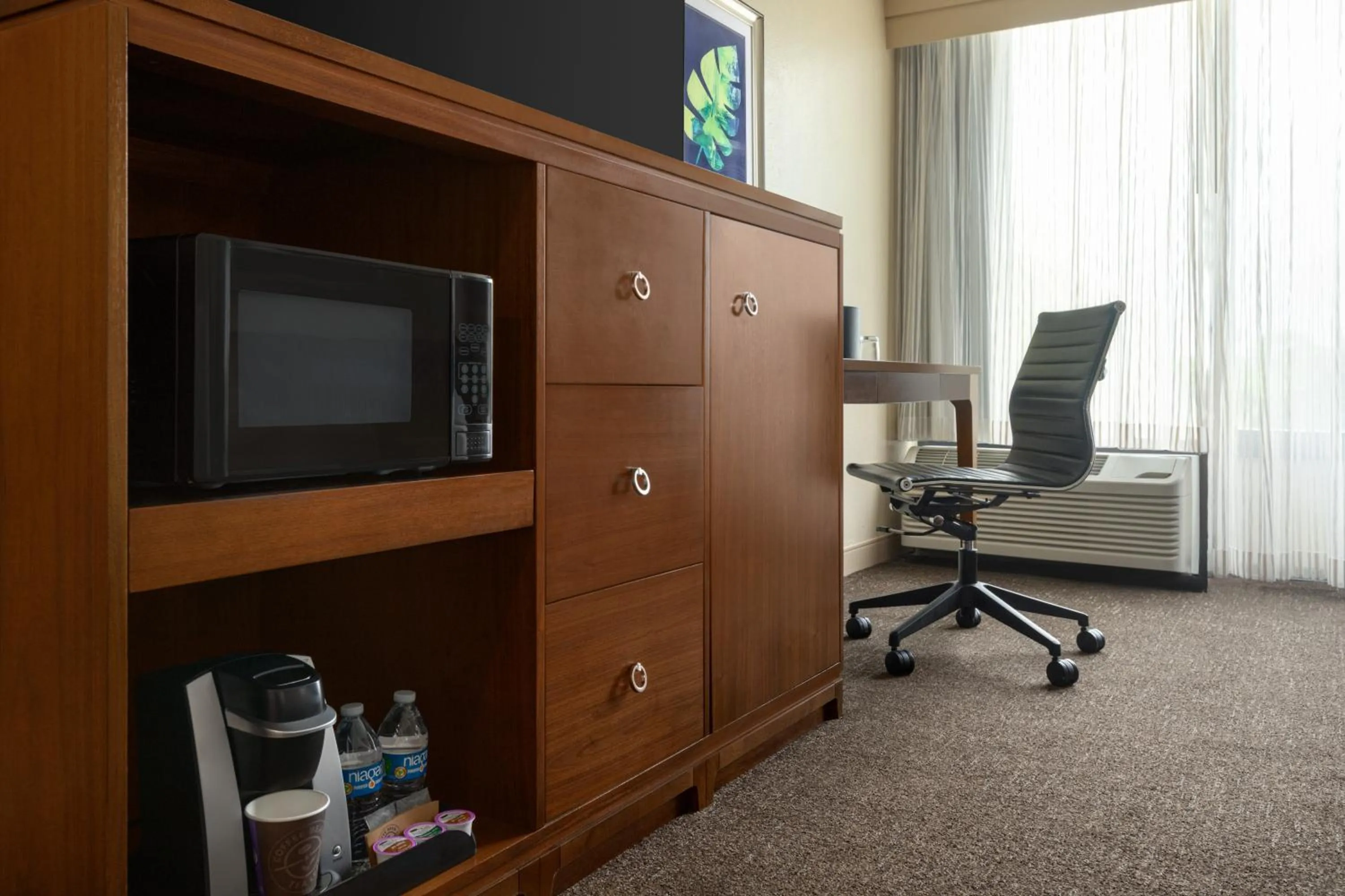 Bedroom in Crowne Plaza Hotel Fort Myers at Bell Tower Shops, an IHG Hotel