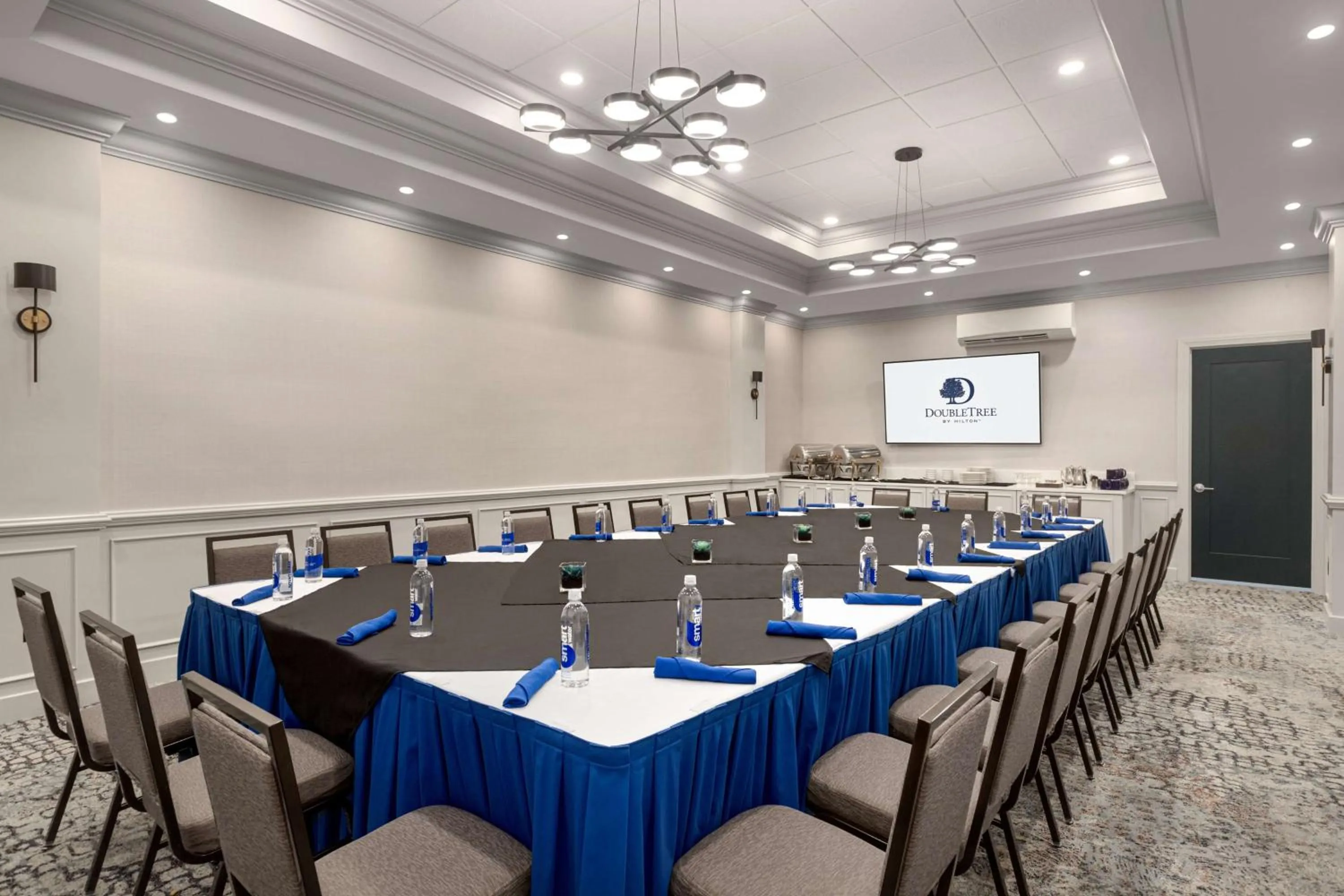 Meeting/conference room in Crowne Plaza Hotel Fort Myers at Bell Tower Shops, an IHG Hotel