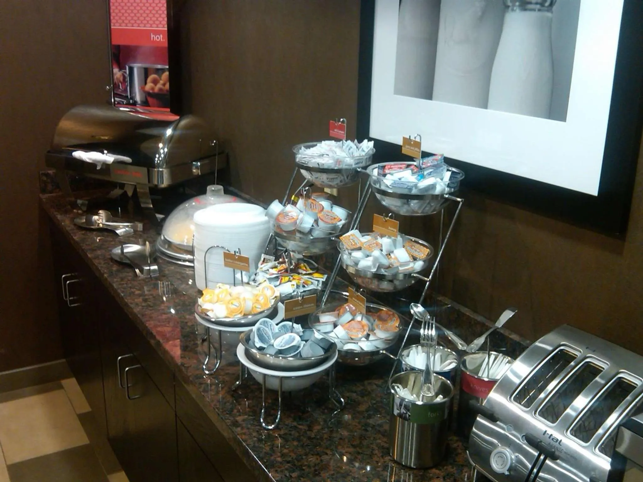 Dining area in Hampton Inn & Suites Lebanon