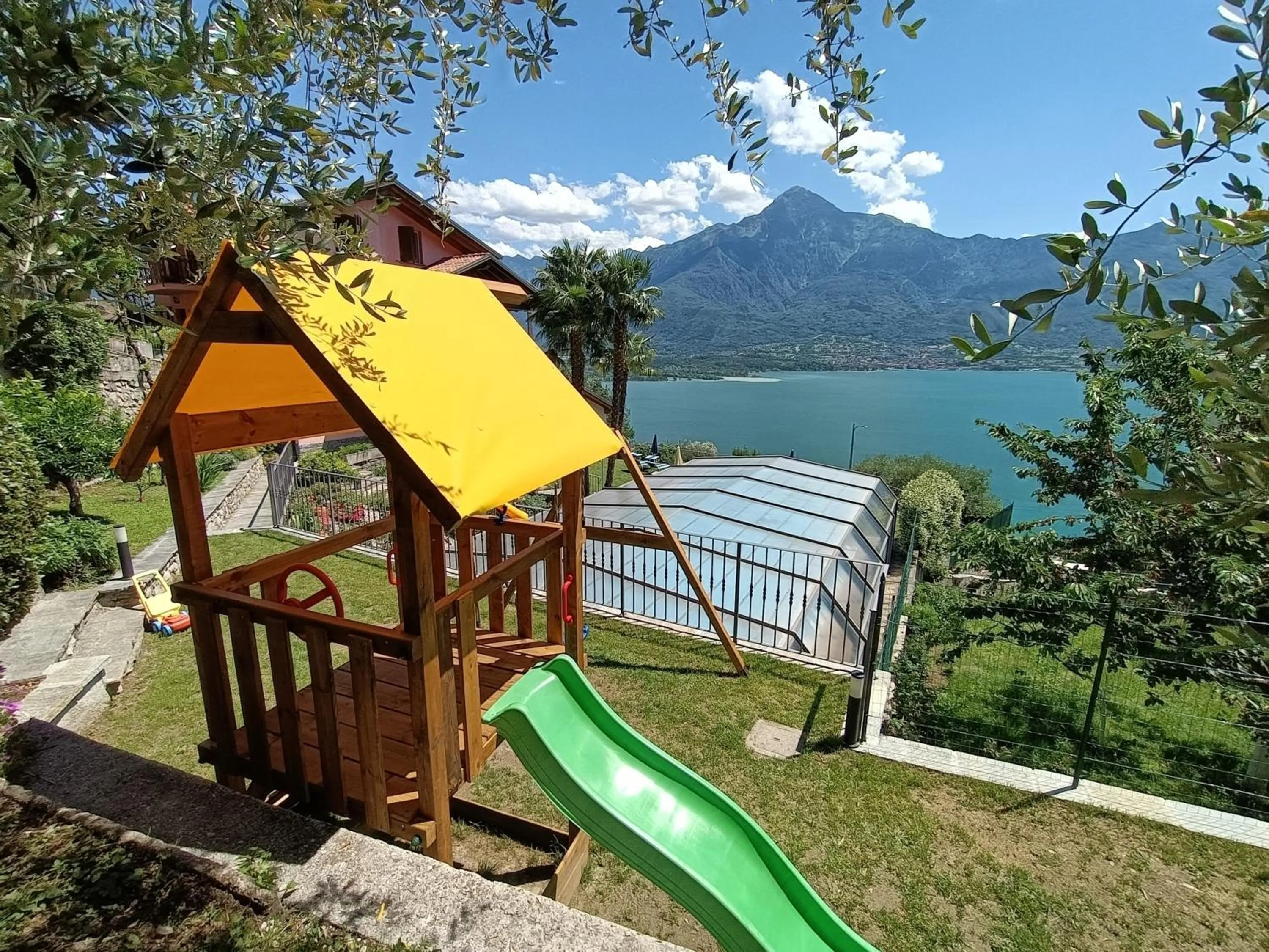Children play ground in Residence Casa Rosa