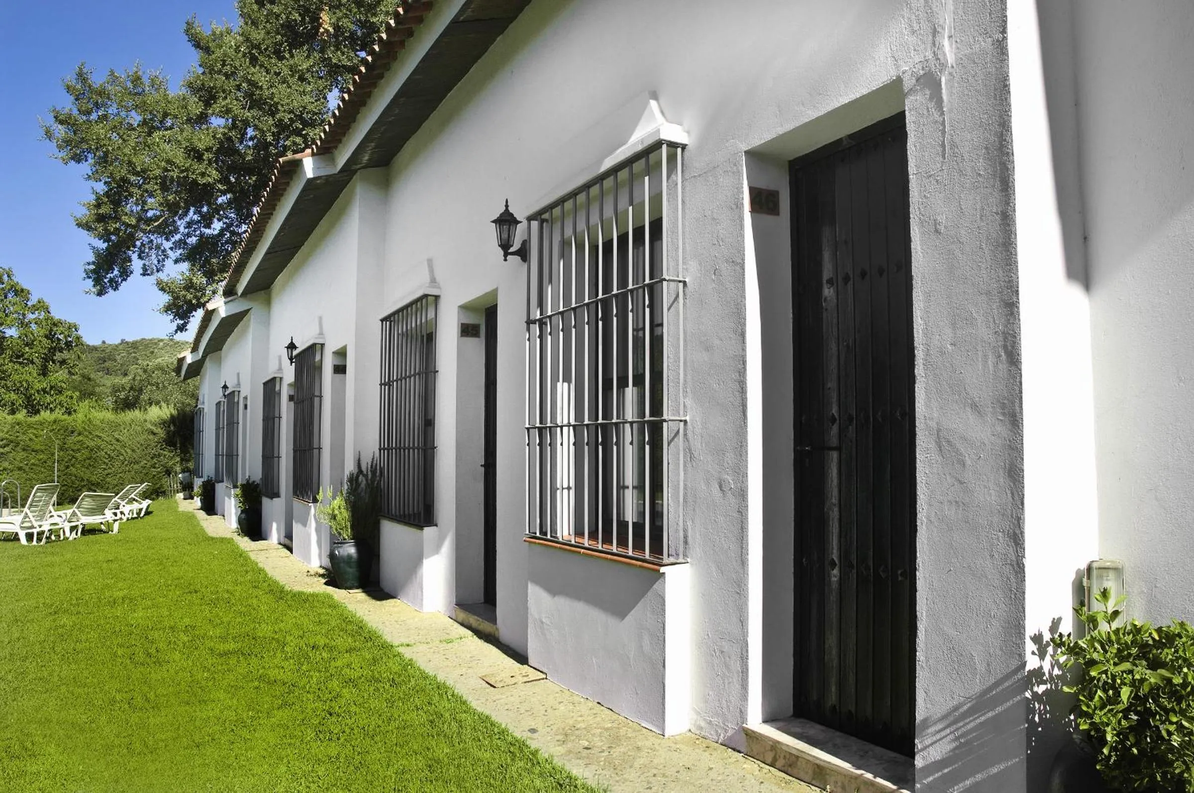 Facade/entrance in Hotel Galaroza Sierra