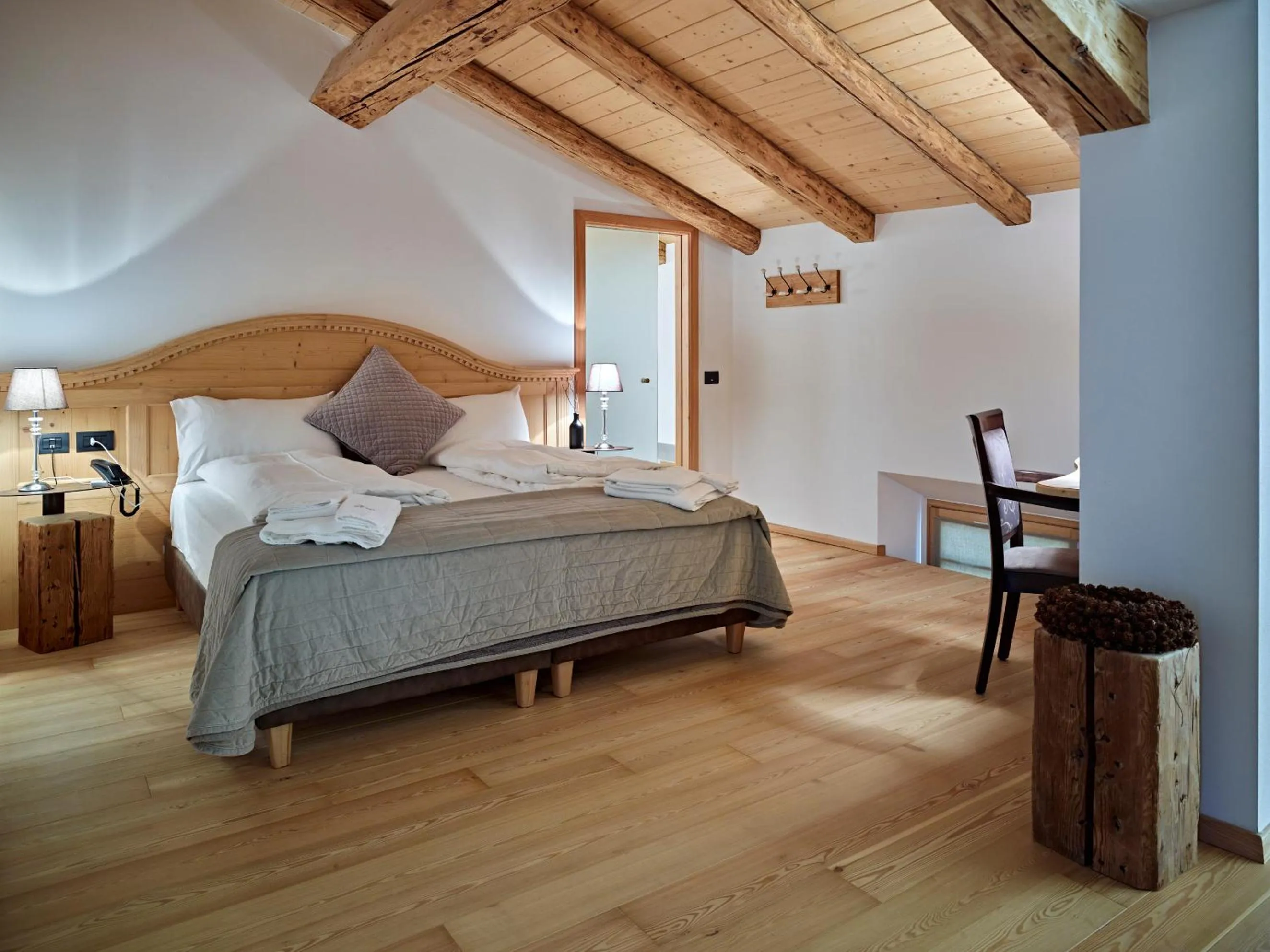 Bedroom, Bed in Romantic Hotel Excelsior