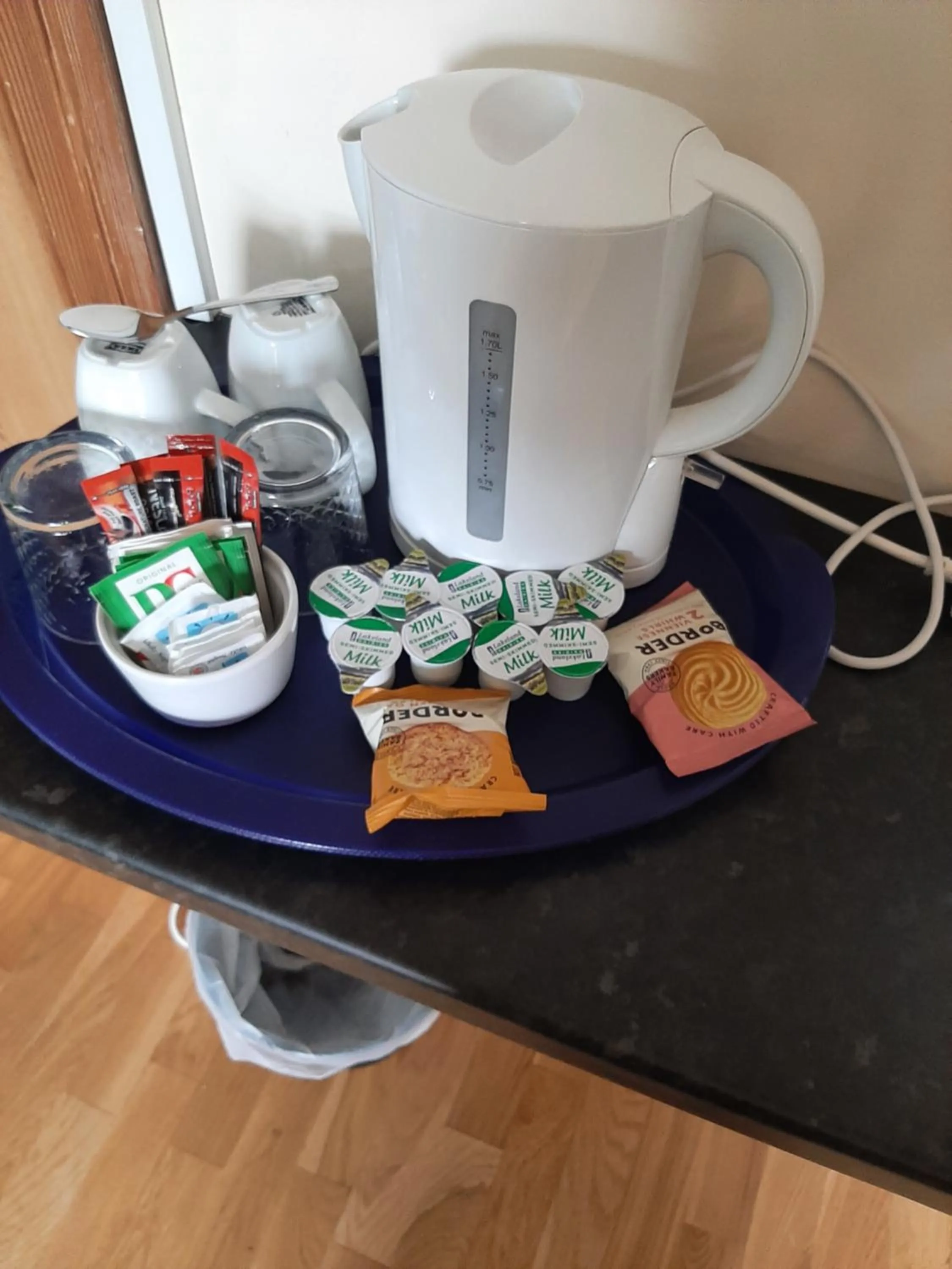 Kitchen or kitchenette in Another Room