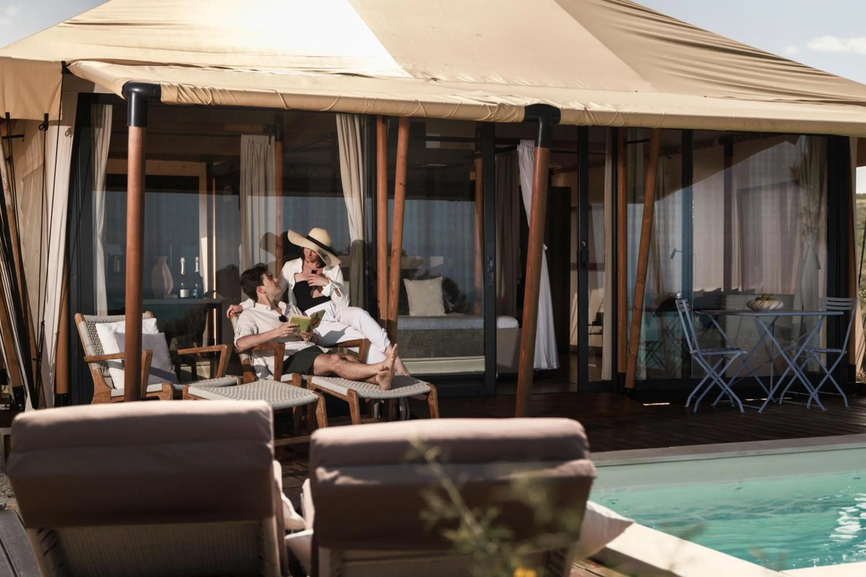 Luna Minoica Suites and Apartments