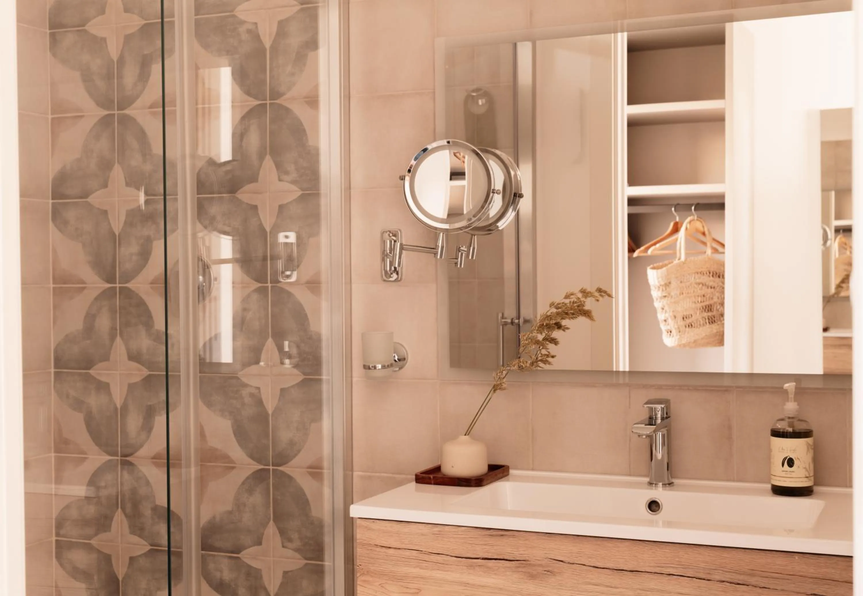 Bathroom in Luna Minoica Suites and Apartments