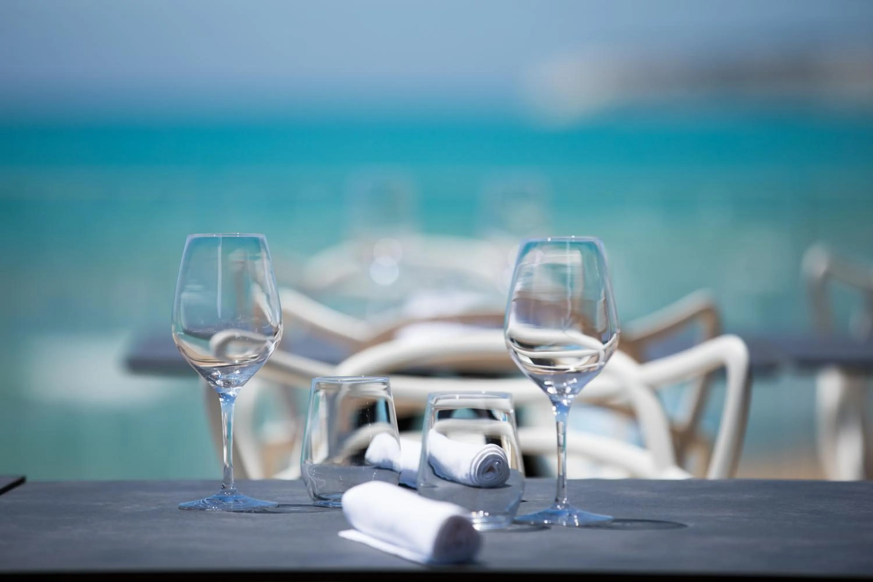 Restaurant/places to eat in Luna Minoica Suites and Apartments