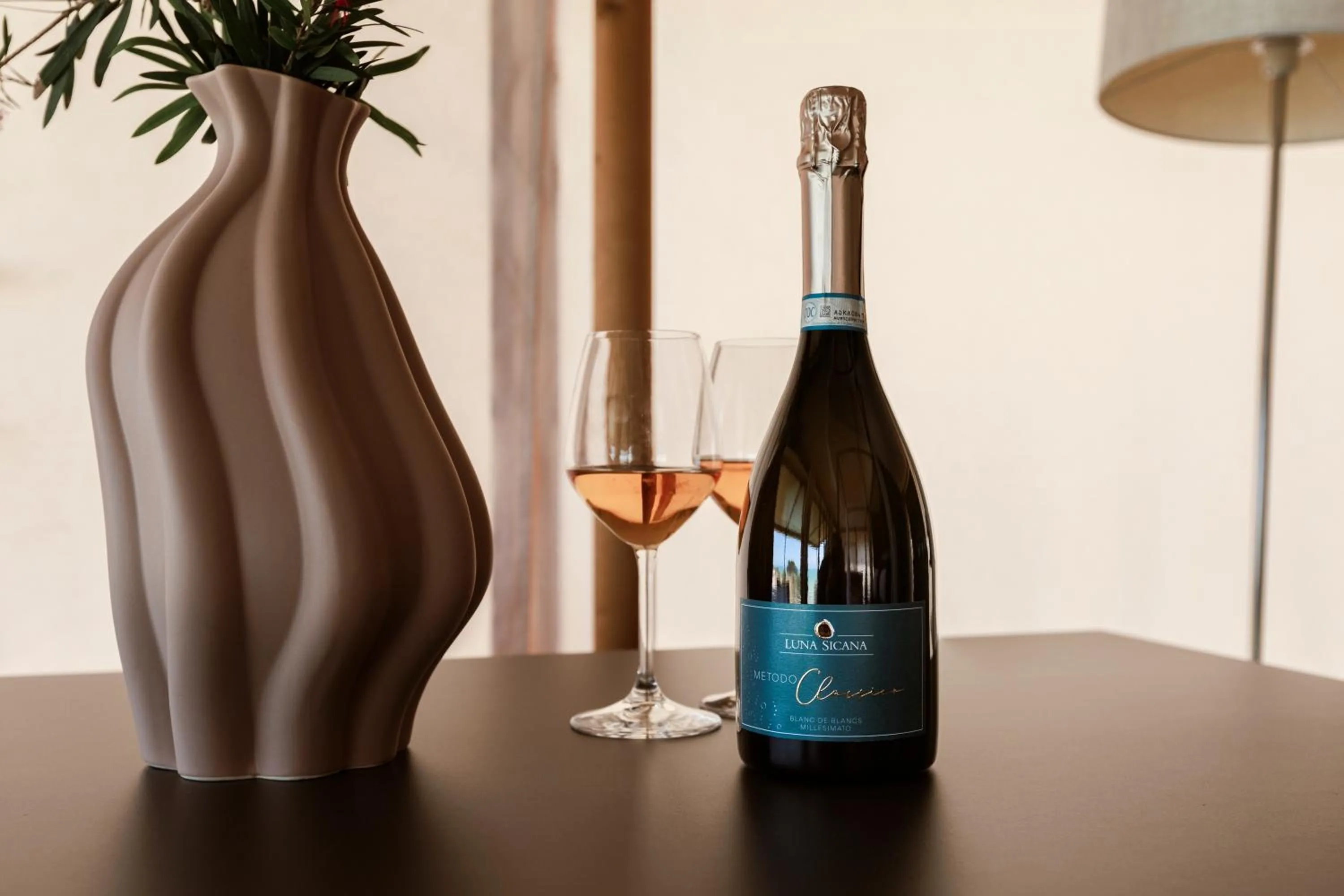 Luna Minoica Suites and Apartments