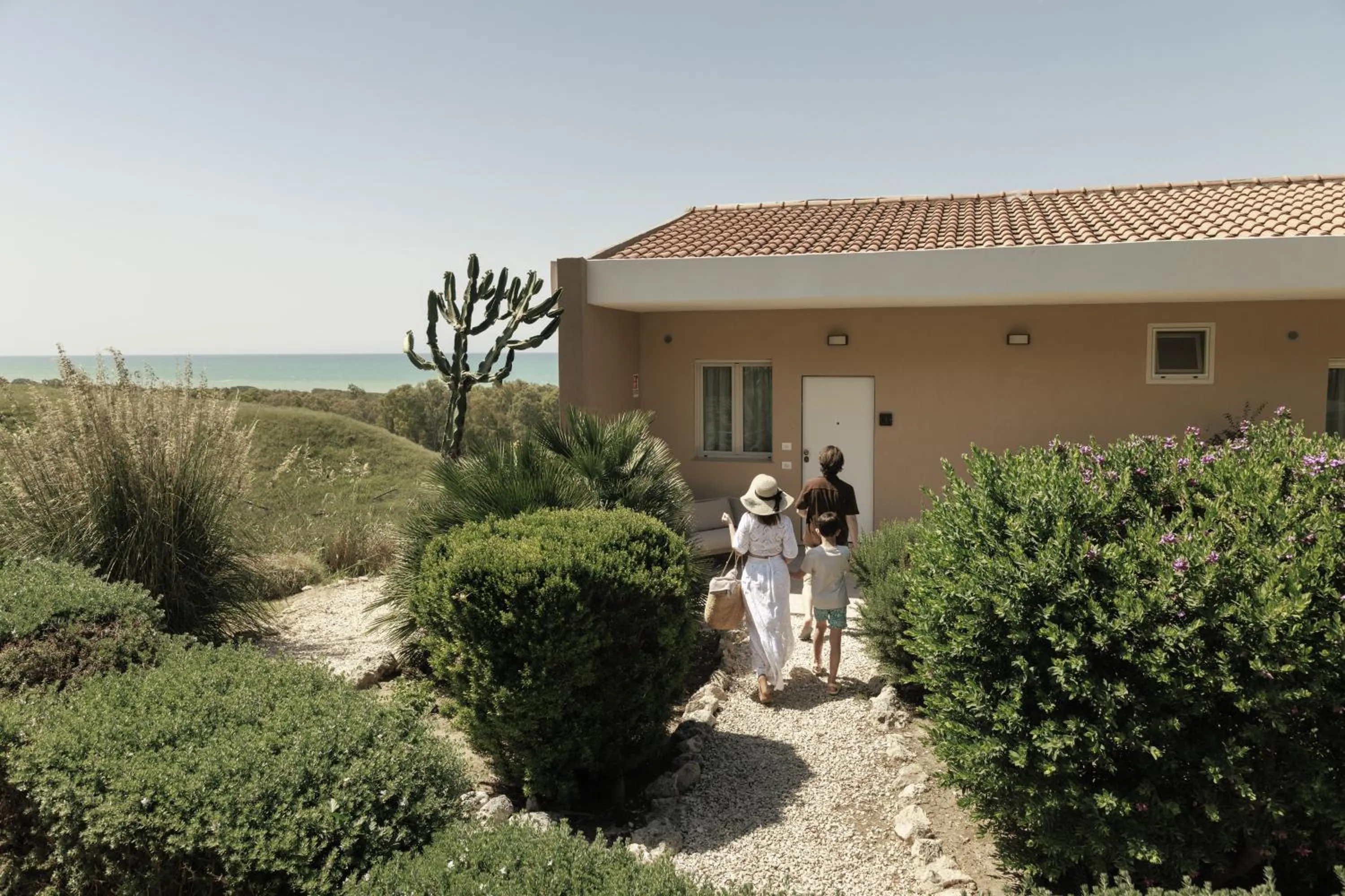 Luna Minoica Suites and Apartments