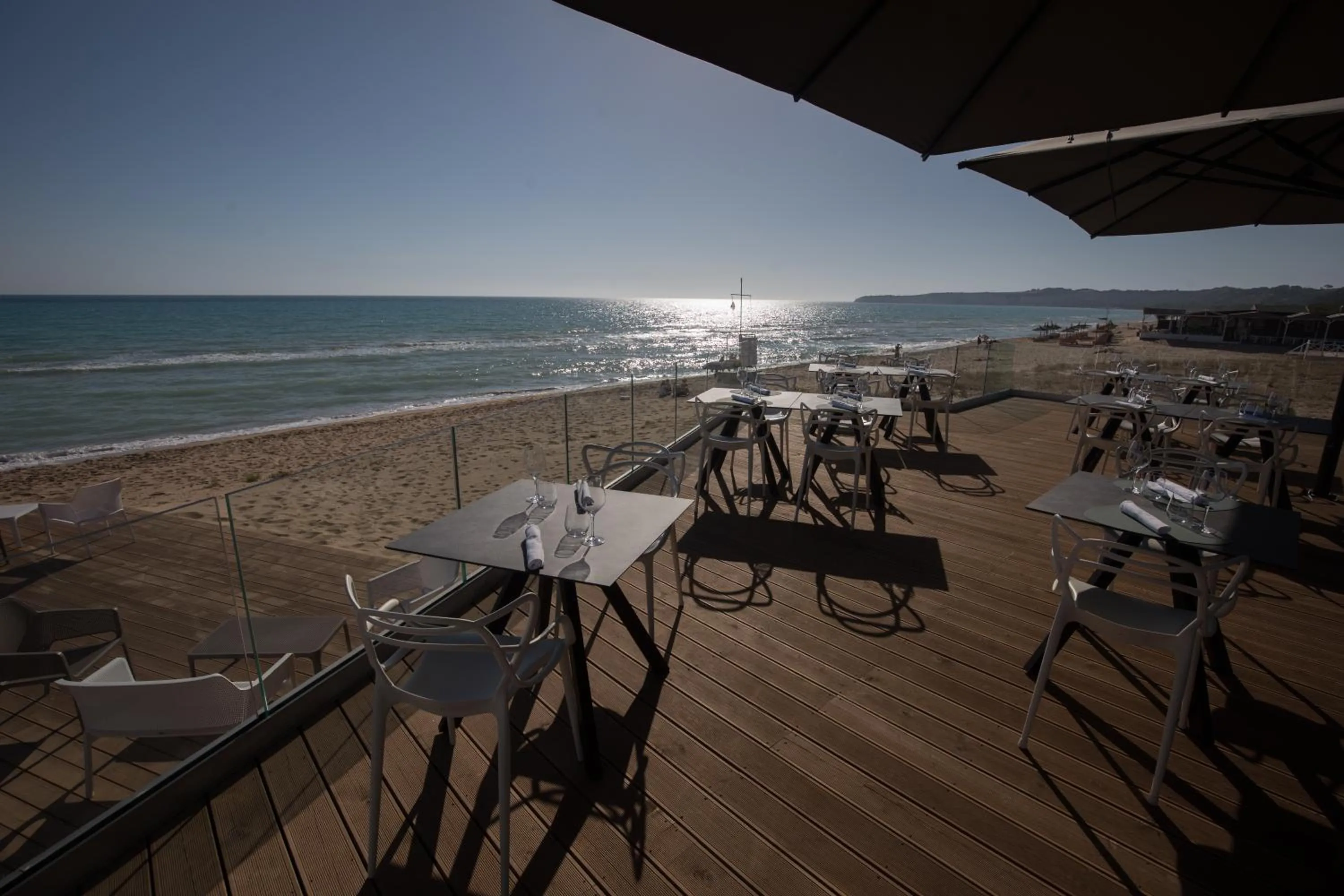 Restaurant/places to eat in Luna Minoica Suites and Apartments