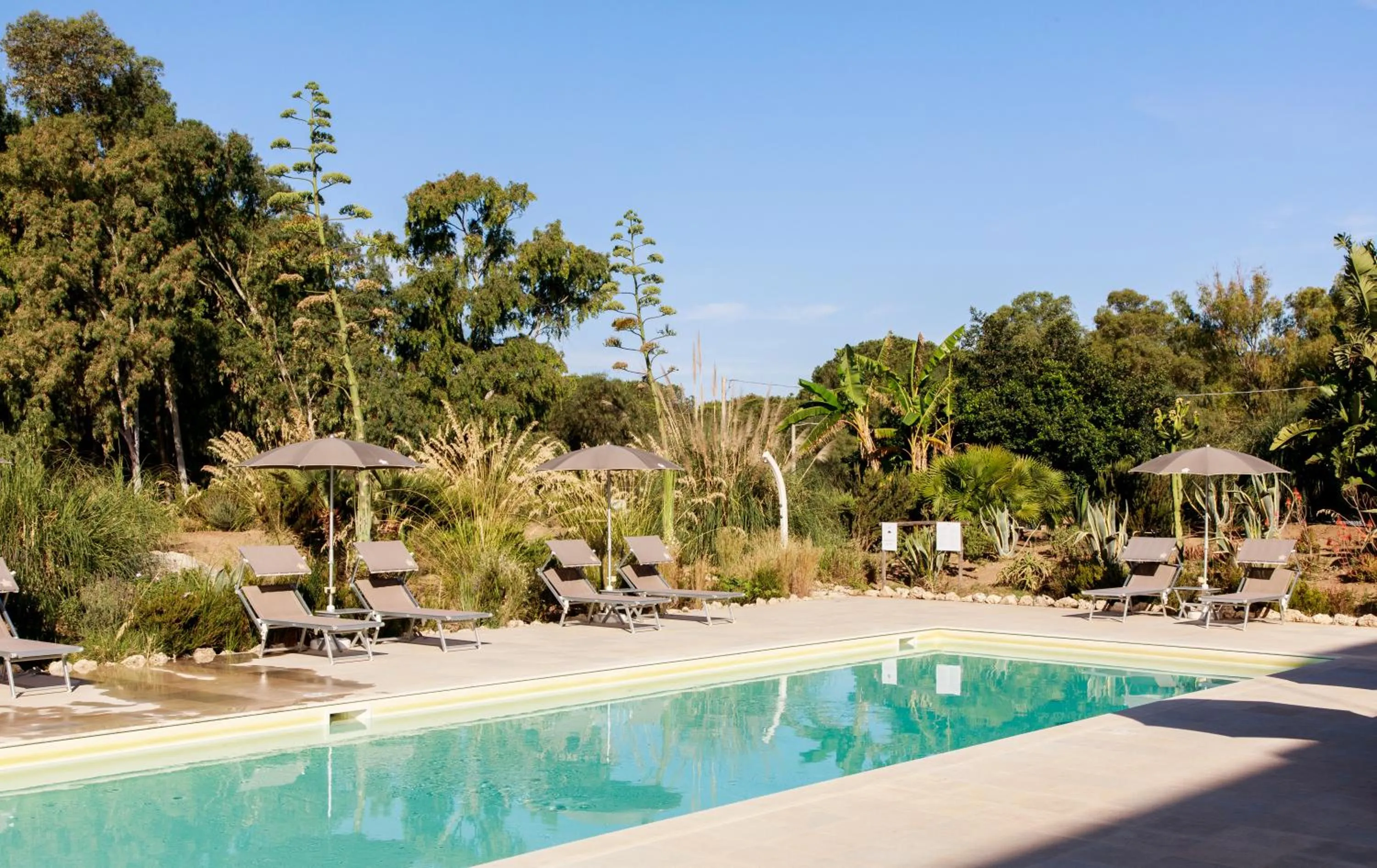 Swimming pool in Luna Minoica Suites and Apartments