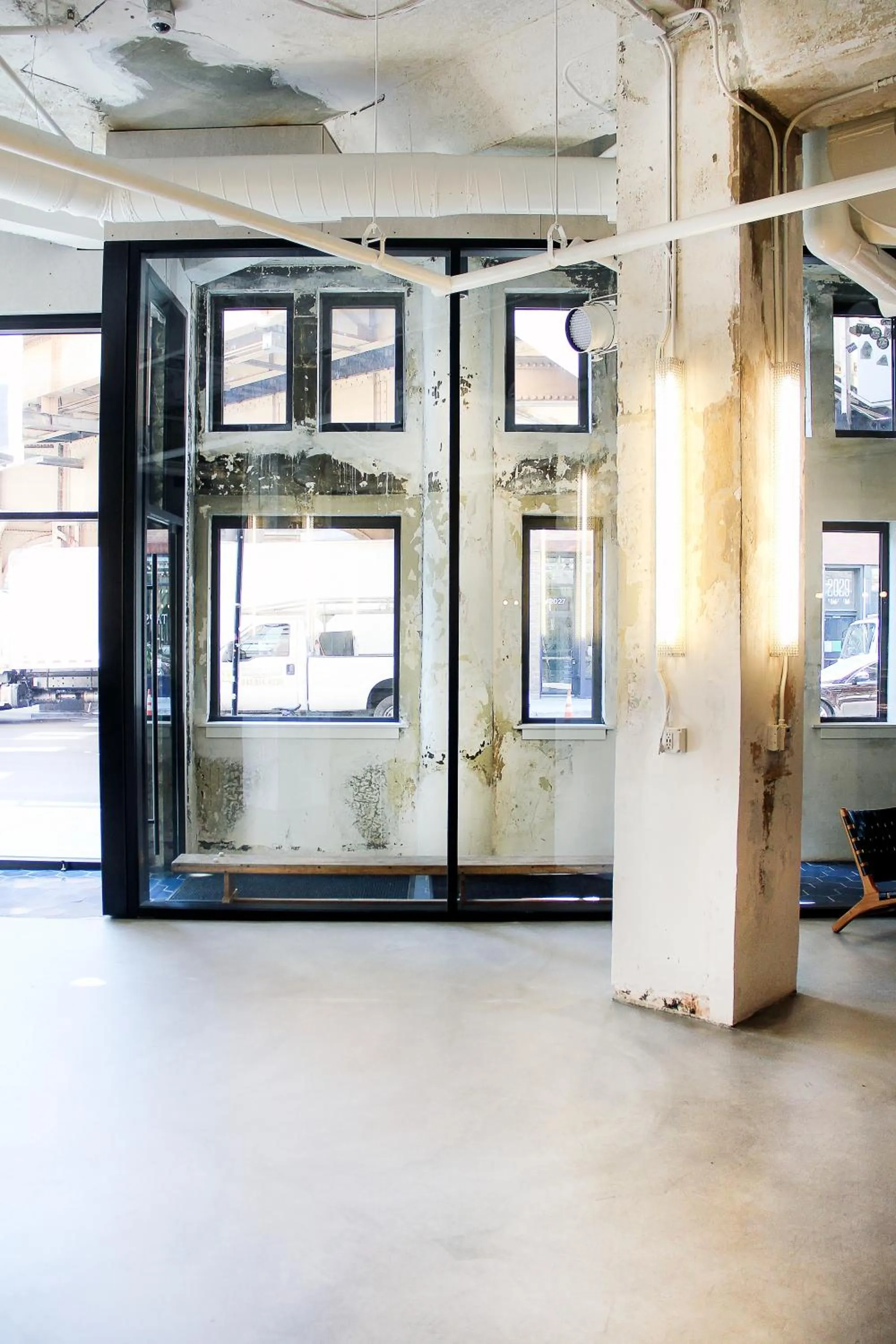 Property building in The Robey, Chicago, a Member of Design Hotels