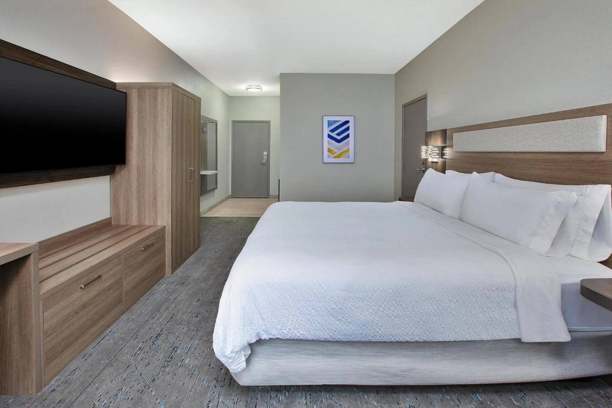 Photo of the whole room, Bed in Holiday Inn Express Hotel & Suites Wauseon by IHG