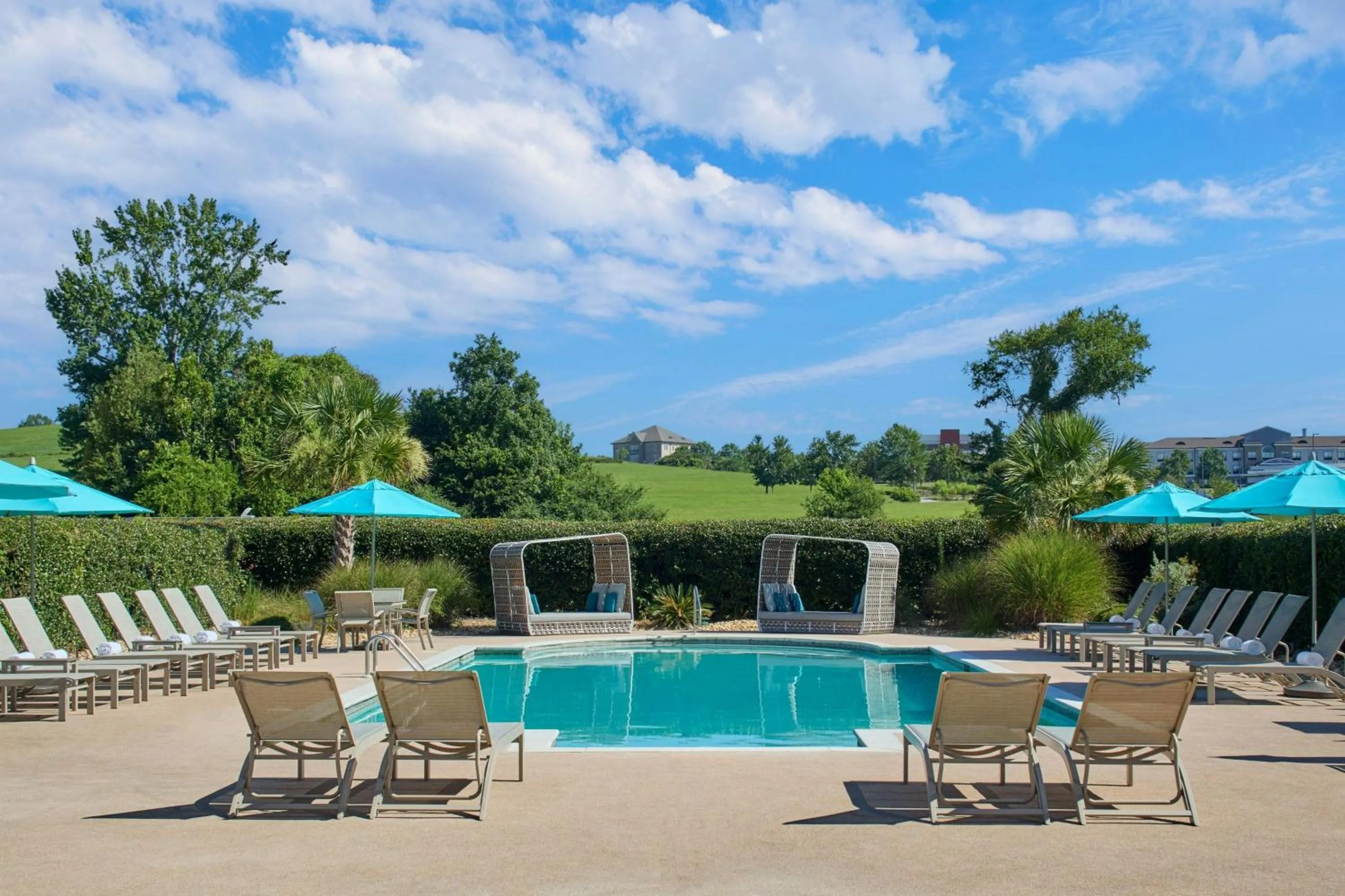 Swimming pool in Montgomery Marriott Prattville Hotel & Conf Ctr at Capitol Hill
