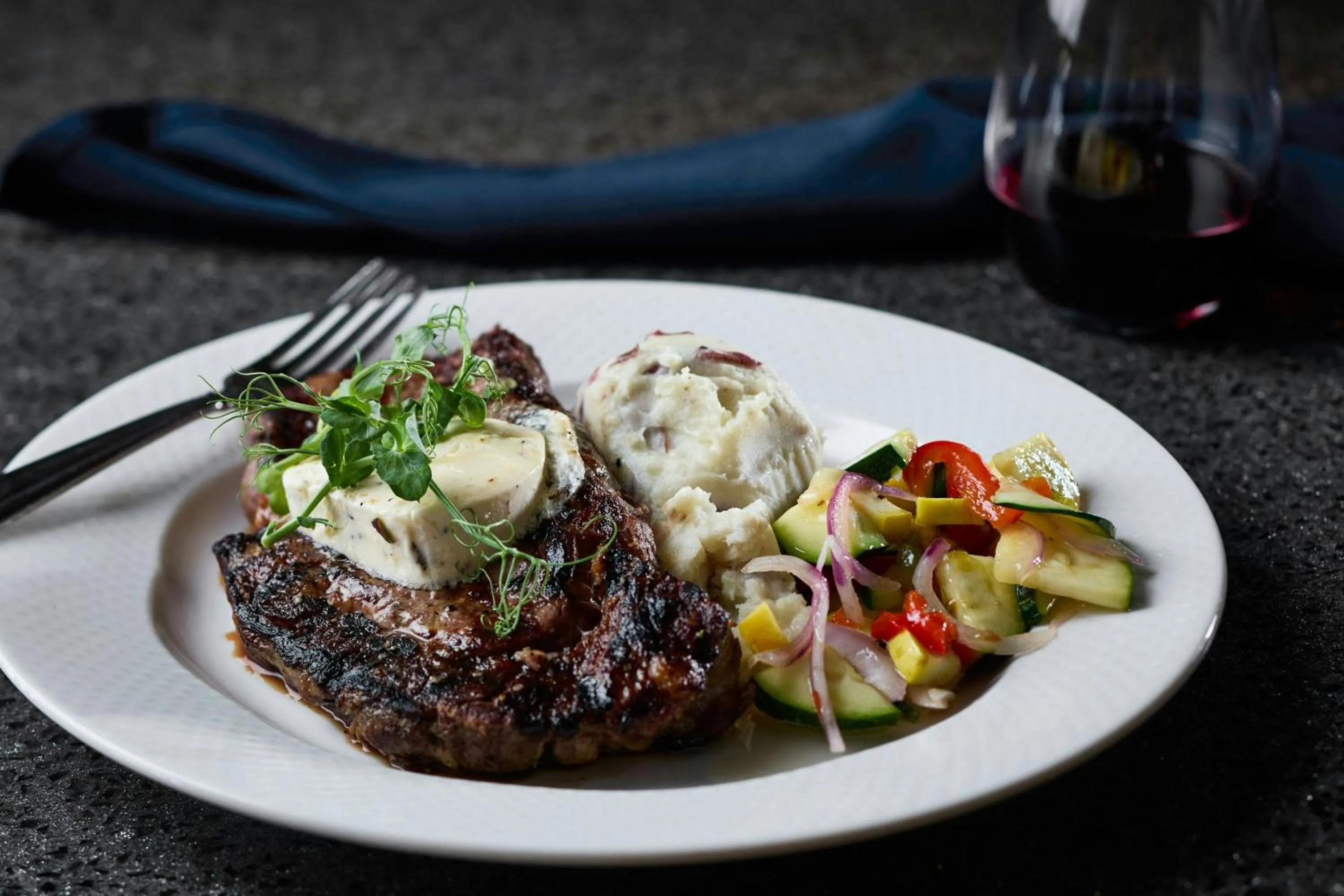 Restaurant/places to eat in Montgomery Marriott Prattville Hotel & Conf Ctr at Capitol Hill