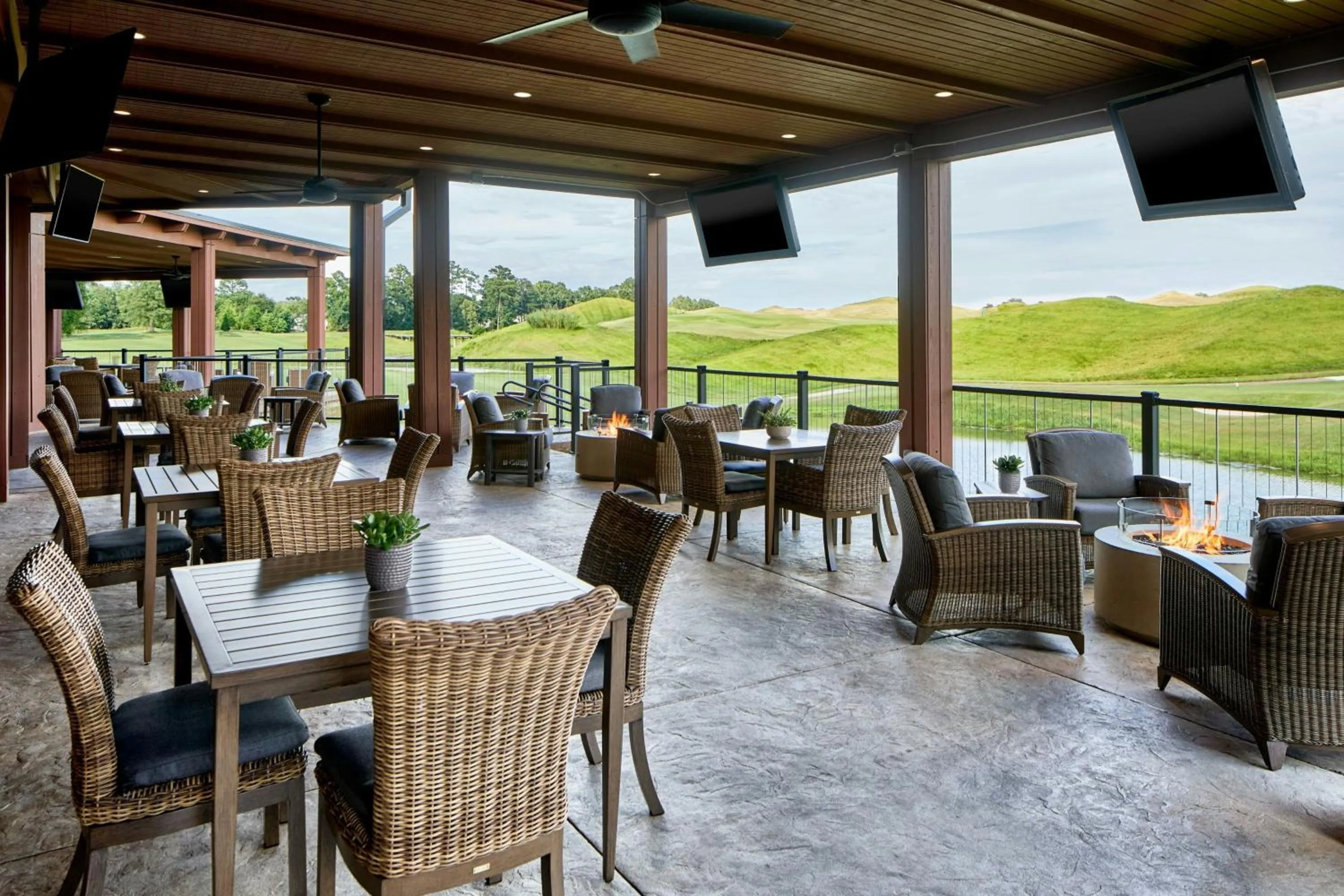 Restaurant/places to eat in Montgomery Marriott Prattville Hotel & Conf Ctr at Capitol Hill