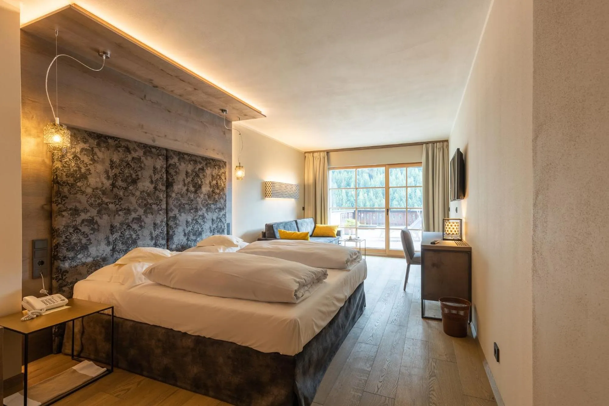 Photo of the whole room, Bed in Romantik Hotel Post