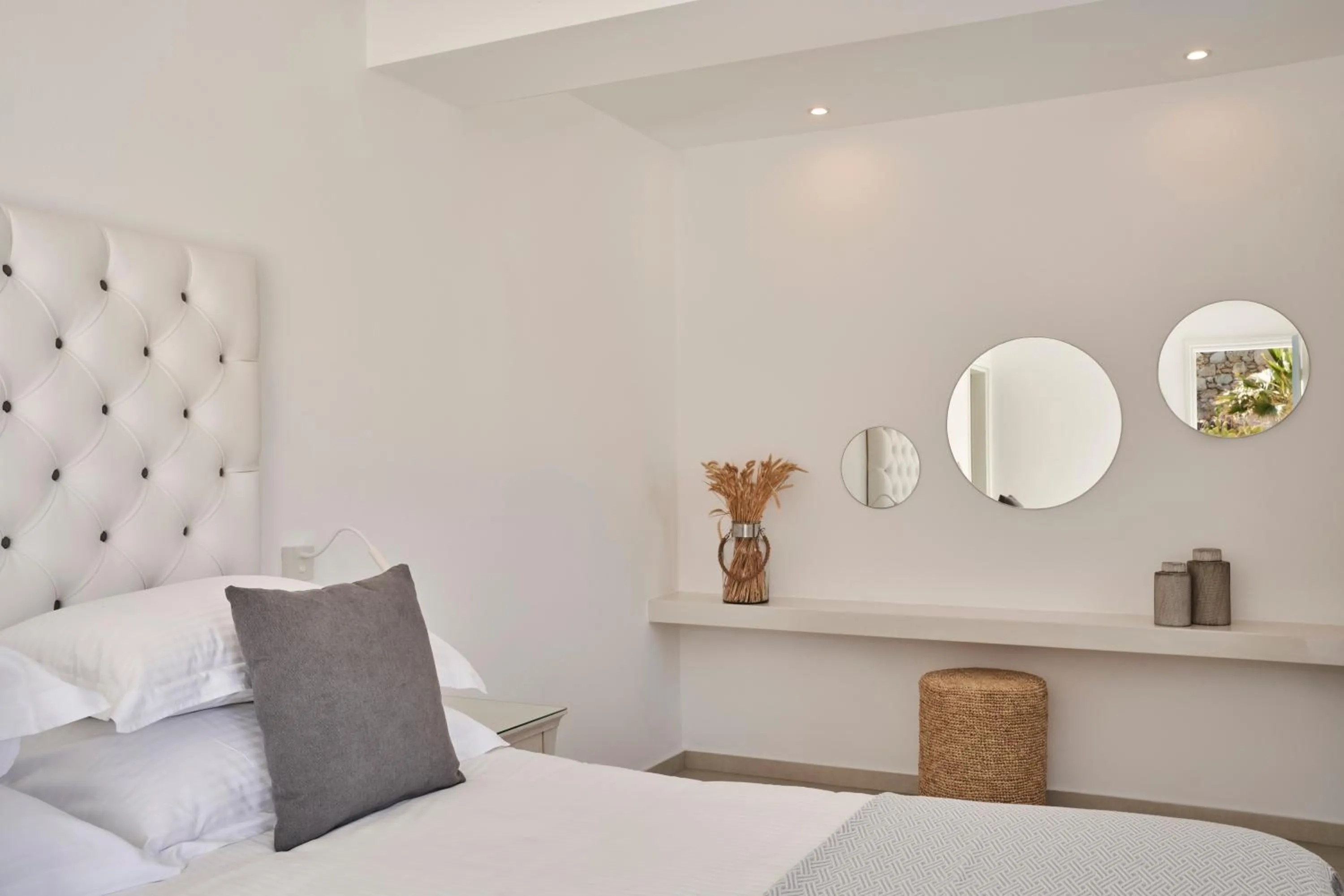 Photo of the whole room, Bed in Paradise View Hotel