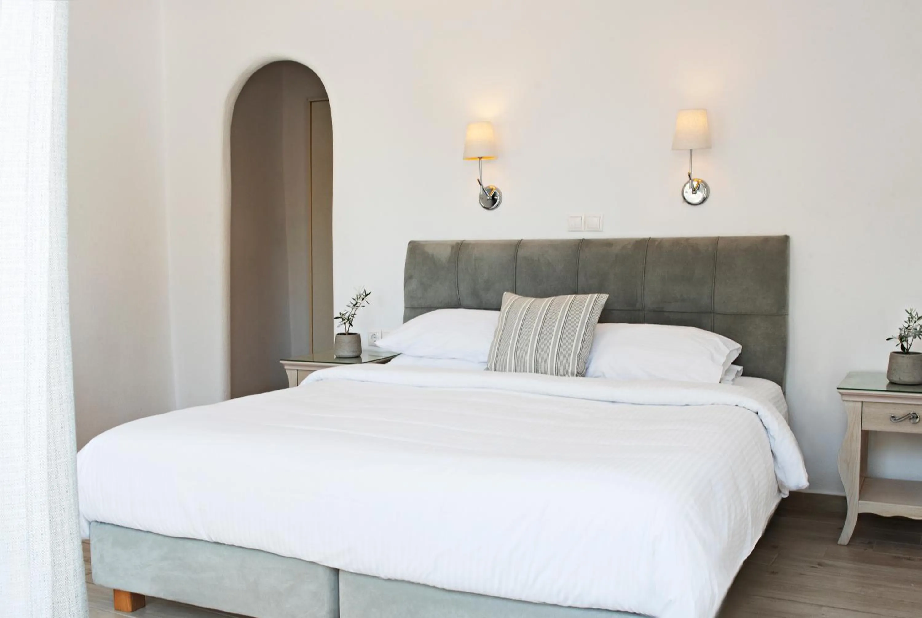 Bedroom, Bed in Paradise View Hotel