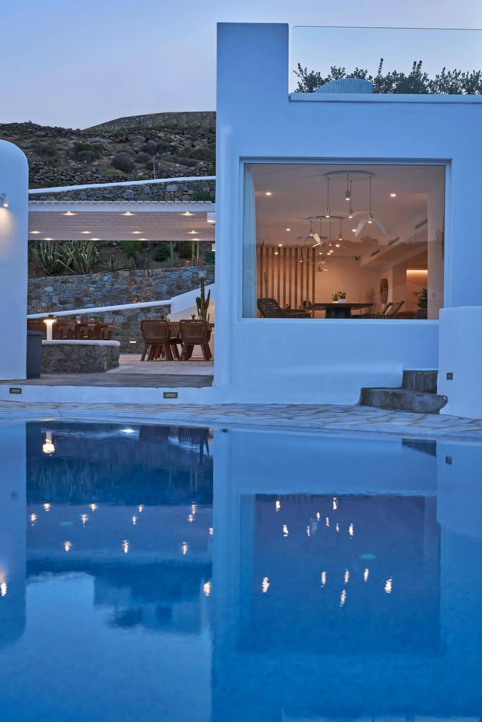 Restaurant/places to eat in Paradise View Hotel