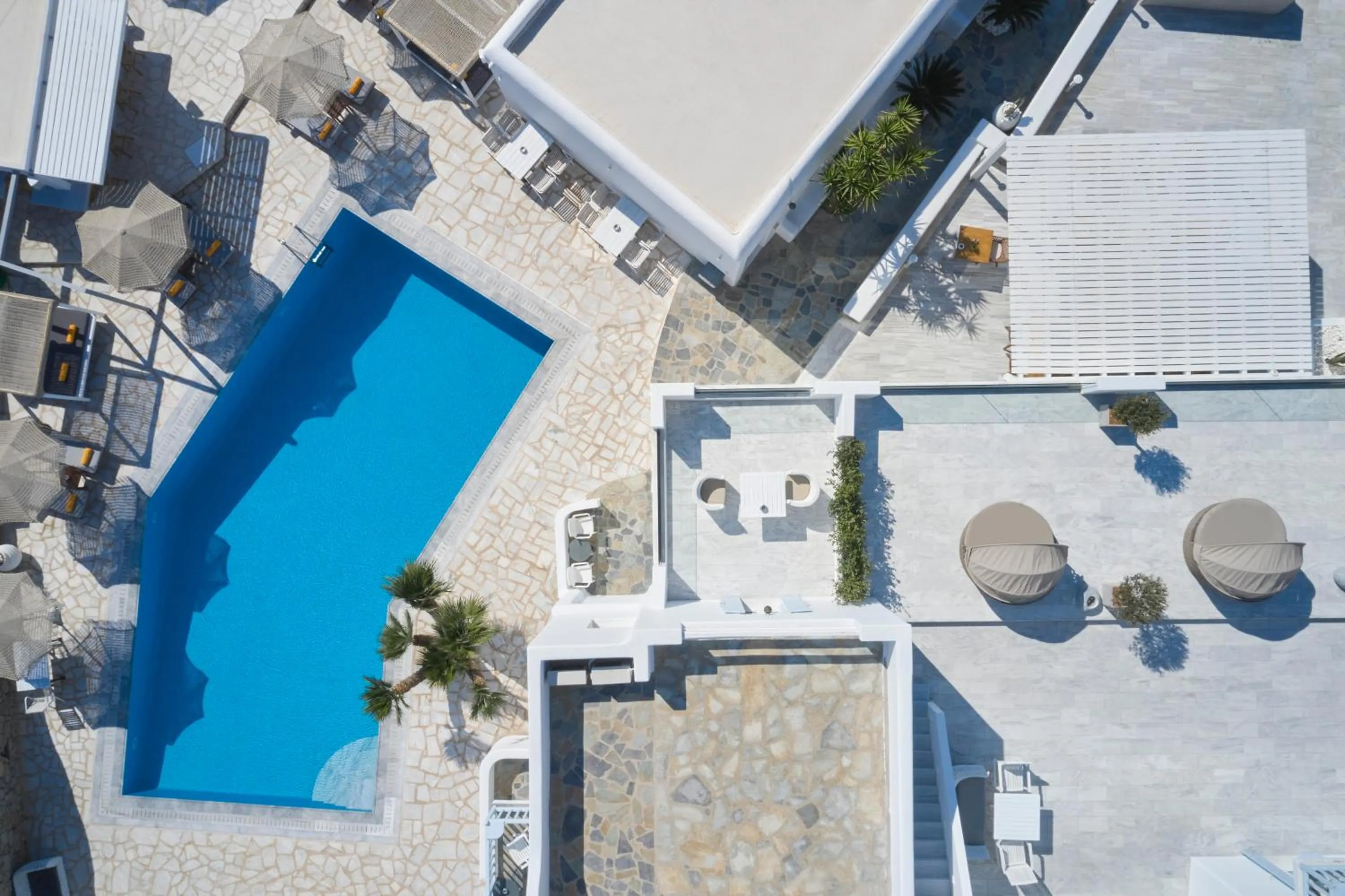 Swimming pool in Paradise View Hotel