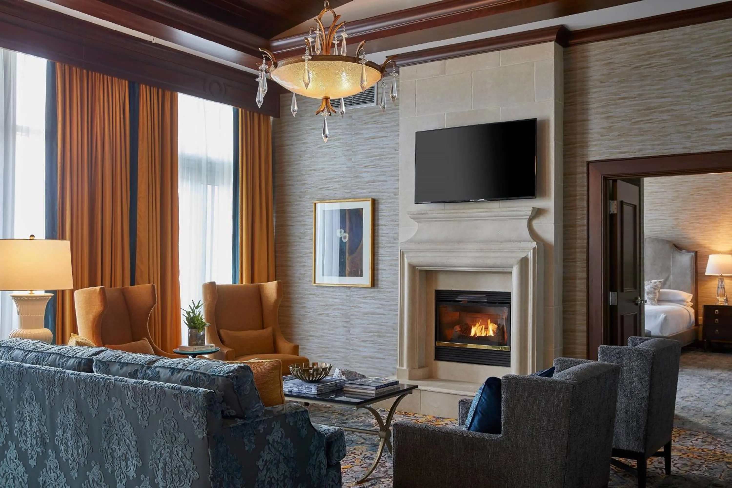 Living room in Renaissance Montgomery Hotel & Spa at the Convention Center