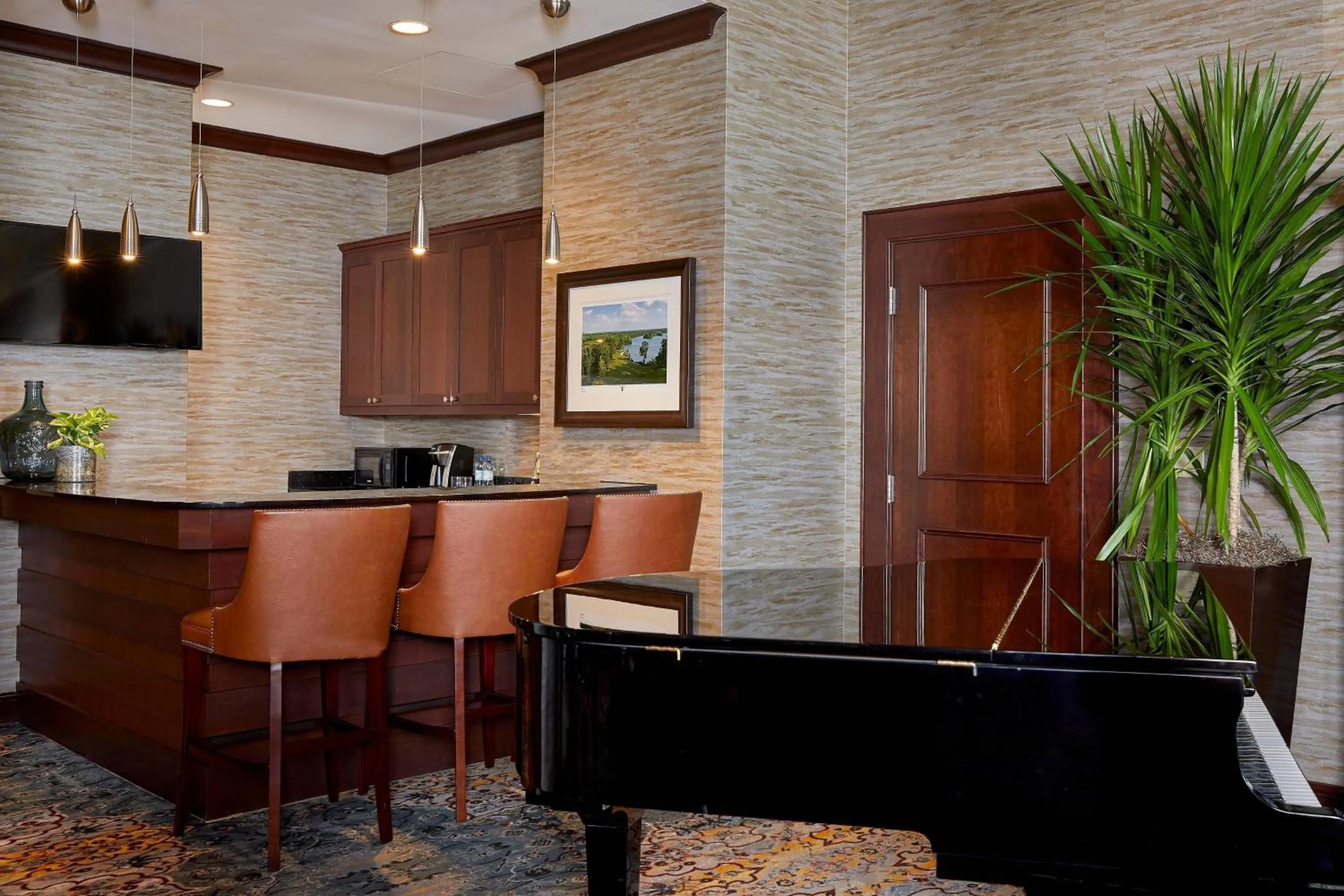 Lounge or bar in Renaissance Montgomery Hotel & Spa at the Convention Center