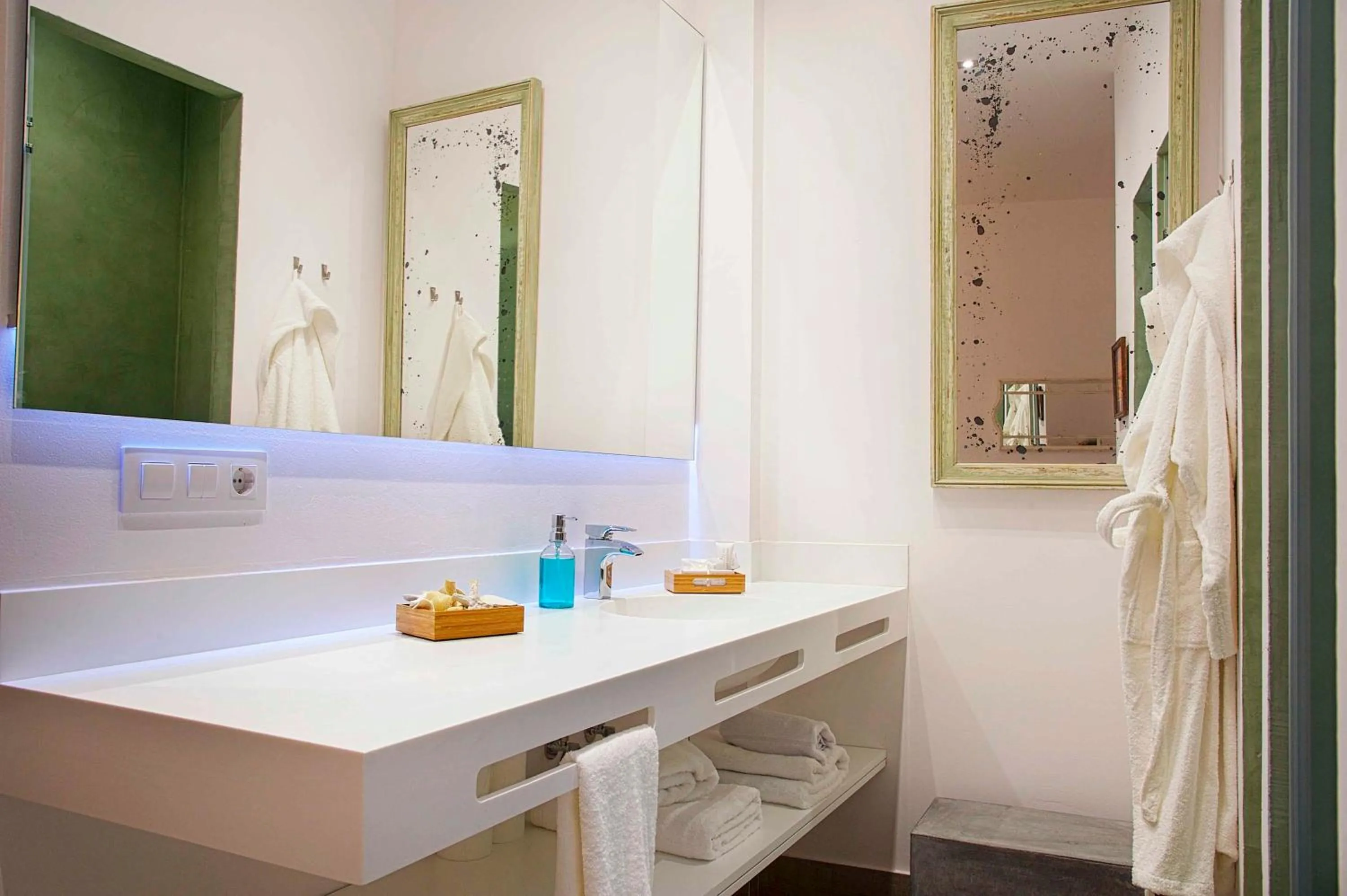 Bathroom in Overland Suites Catedral