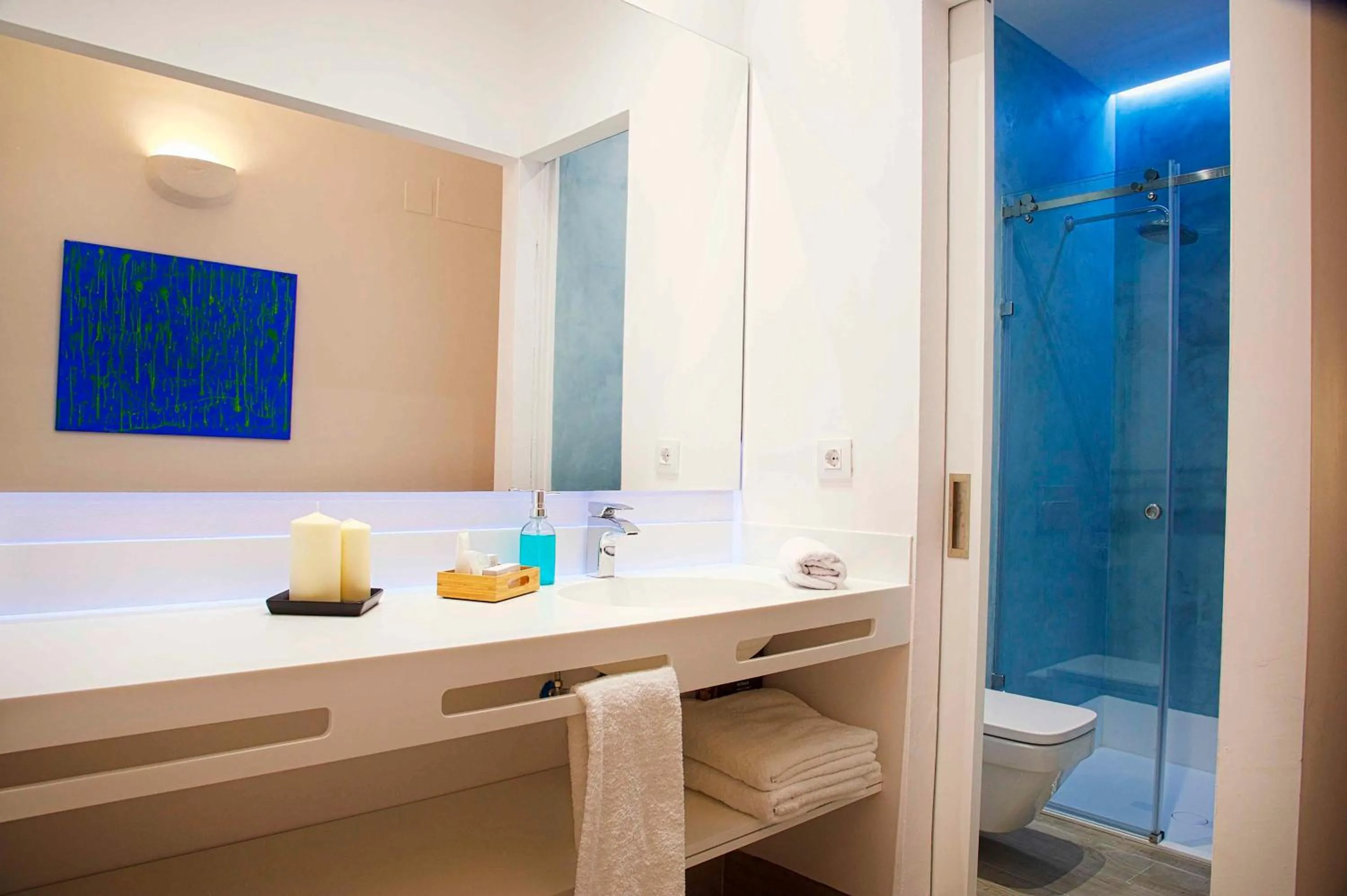 Bathroom in Overland Suites Catedral