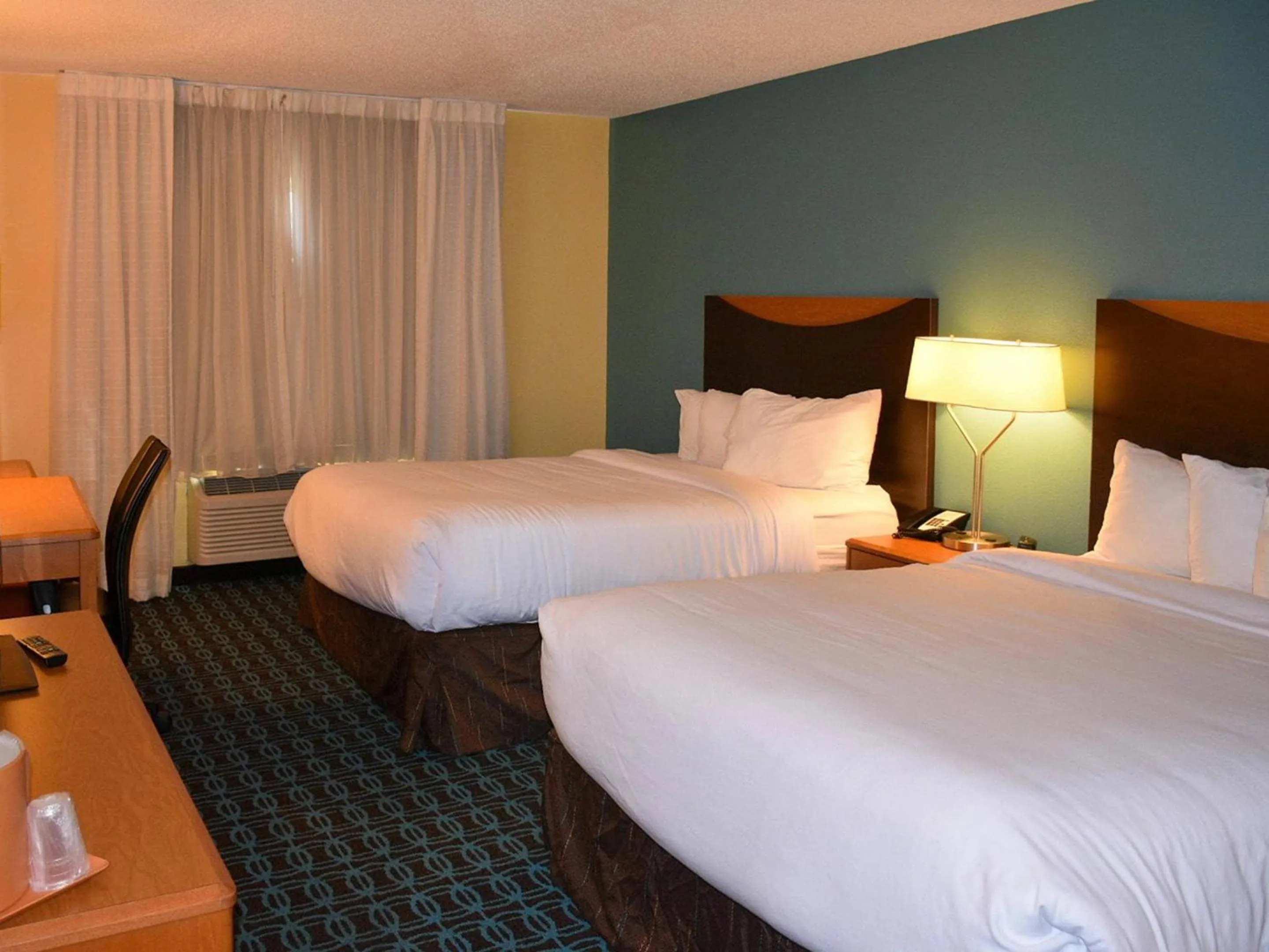 Bedroom, Bed in Comfort Inn & Suites Texas City I-45