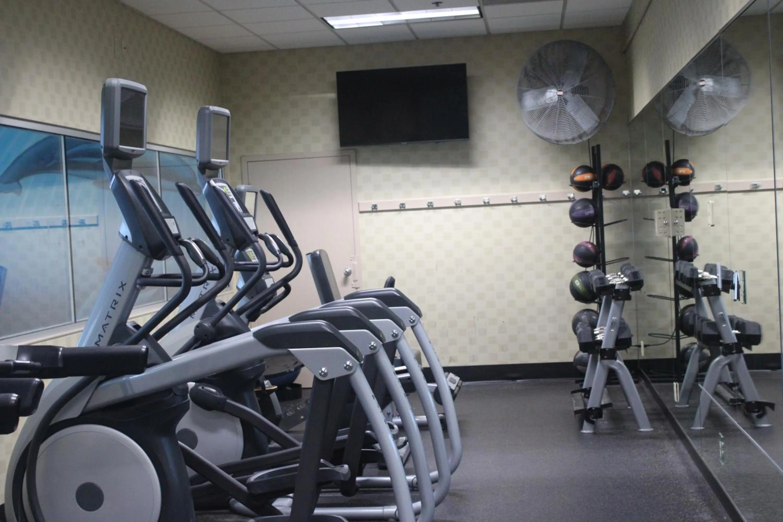 Wyndham Flint MI Grand Blanc Bishop Airport Conference Ct