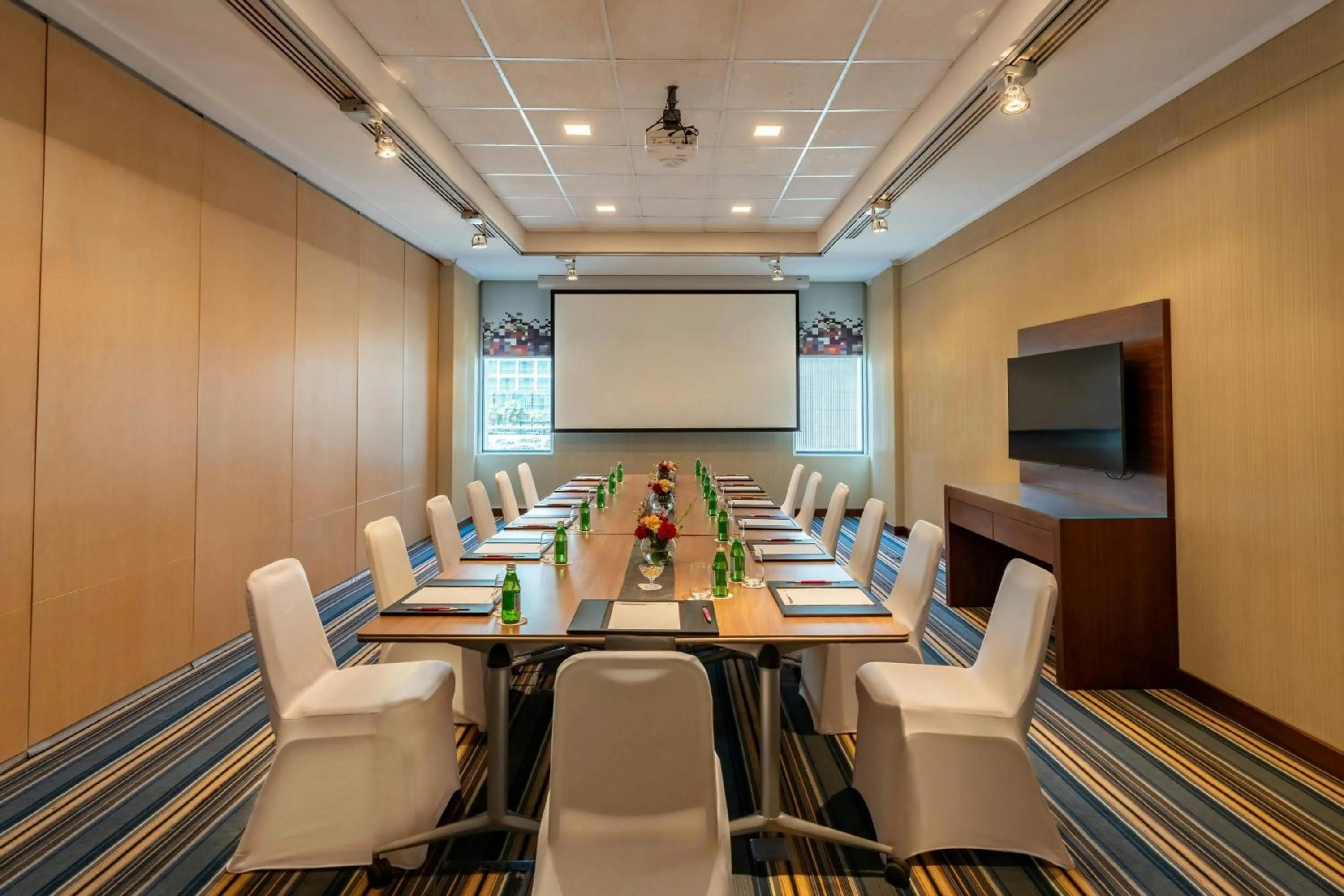 Meeting/conference room in Aloft Riyadh Hotel