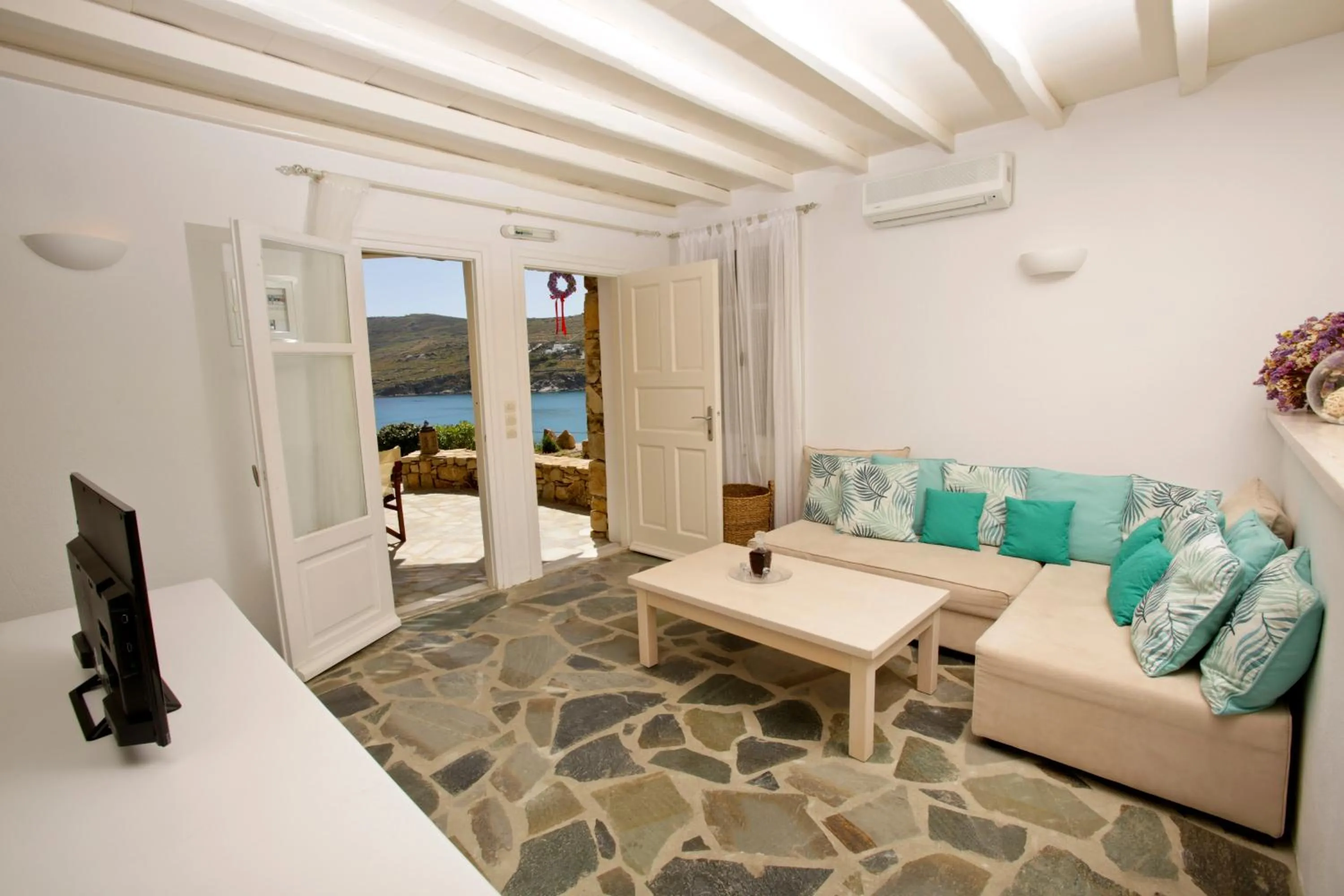 Patio in Salty Houses