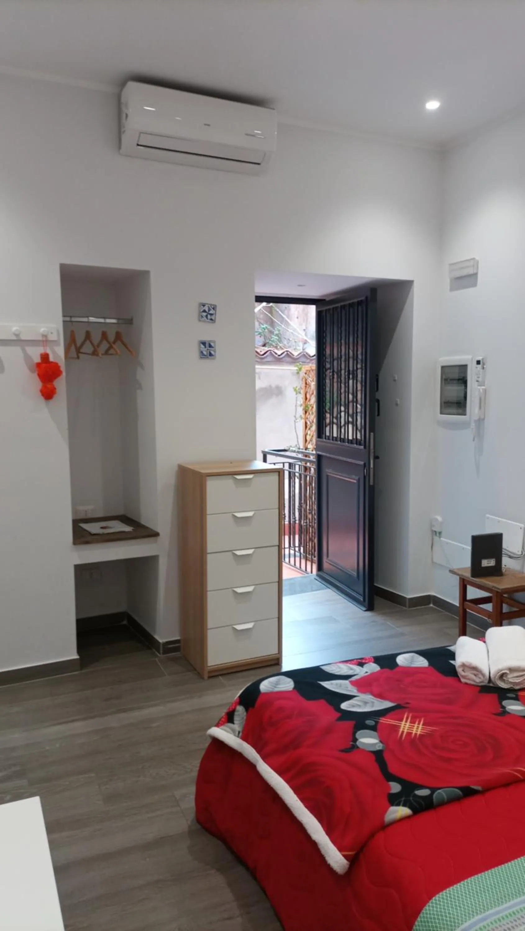 Bed in Vulcano Apartment