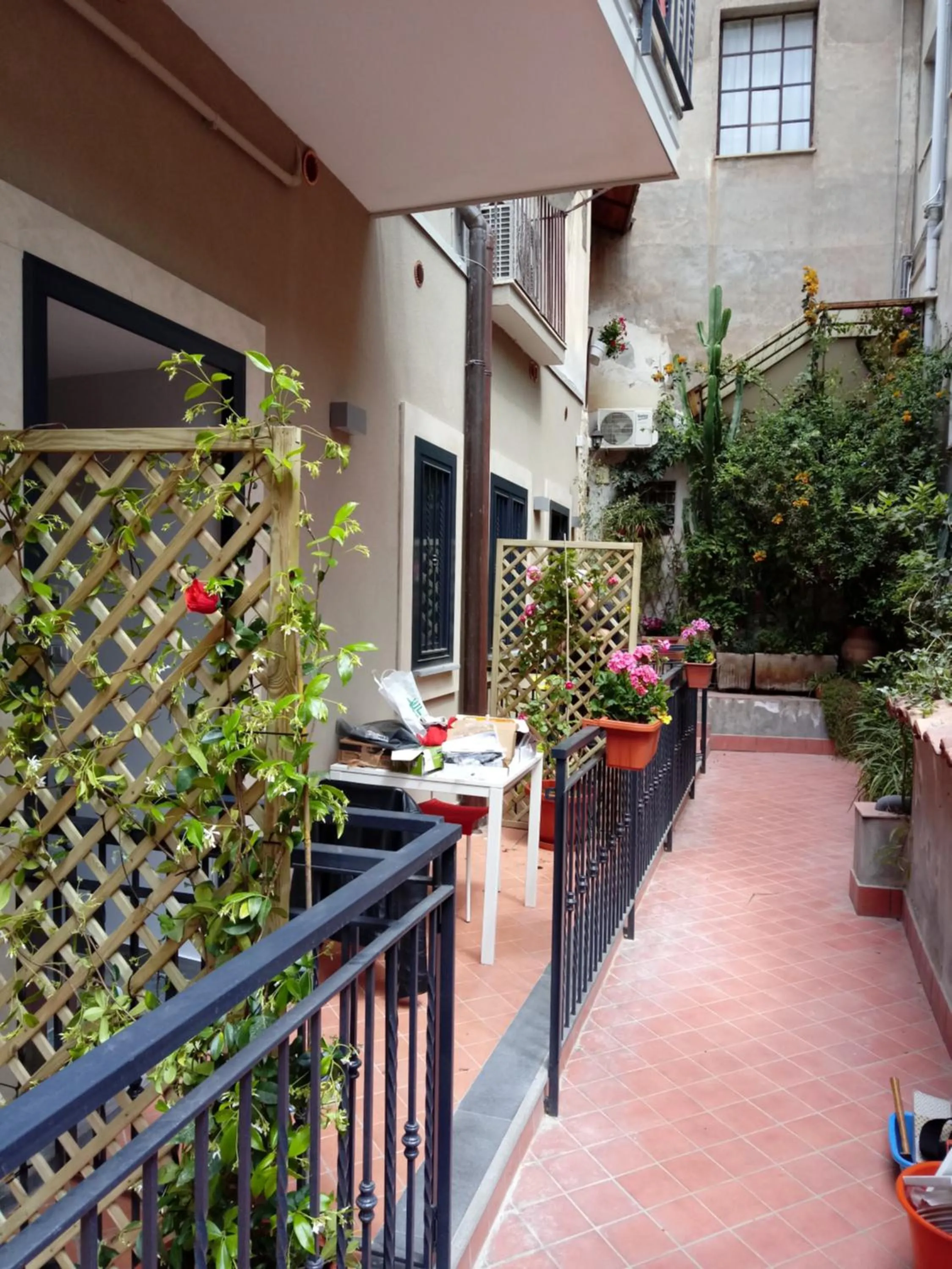 Patio in Vulcano Apartment